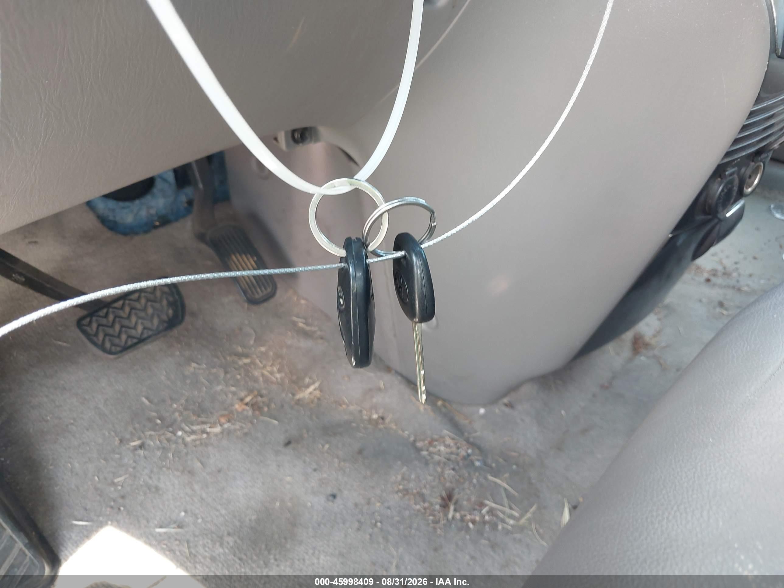 2005 Toyota Sienna Xle Champagne vin: 5TDZA22C55S302475