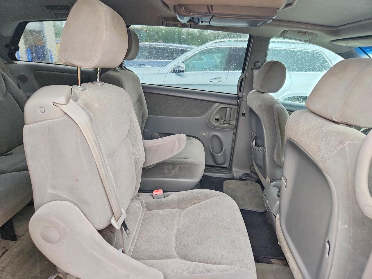 2005 Toyota Sienna Xle 7 Passenger Gold vin: 5TDZA22C55S312665