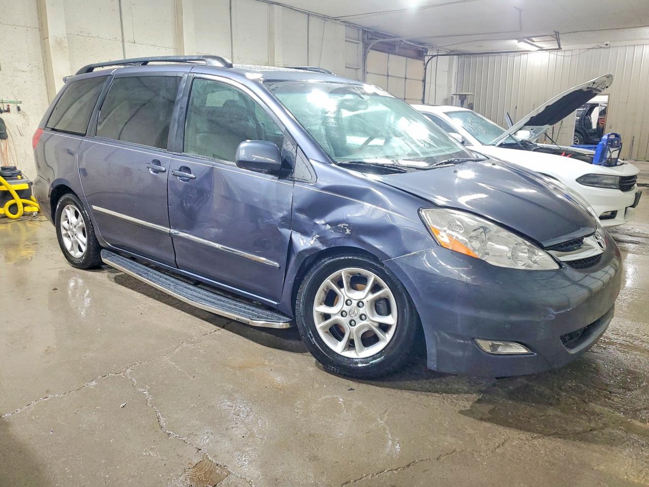 2006 Toyota Sienna Xle Limited 7 Passenger Blue vin: 5TDZA22C56S439188