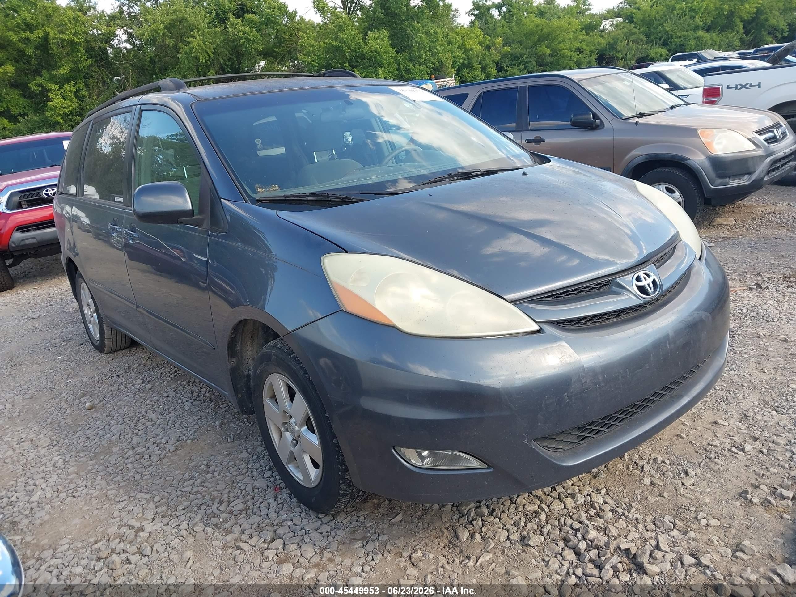 2006 Toyota Sienna Xle Light Blue vin: 5TDZA22C56S507893