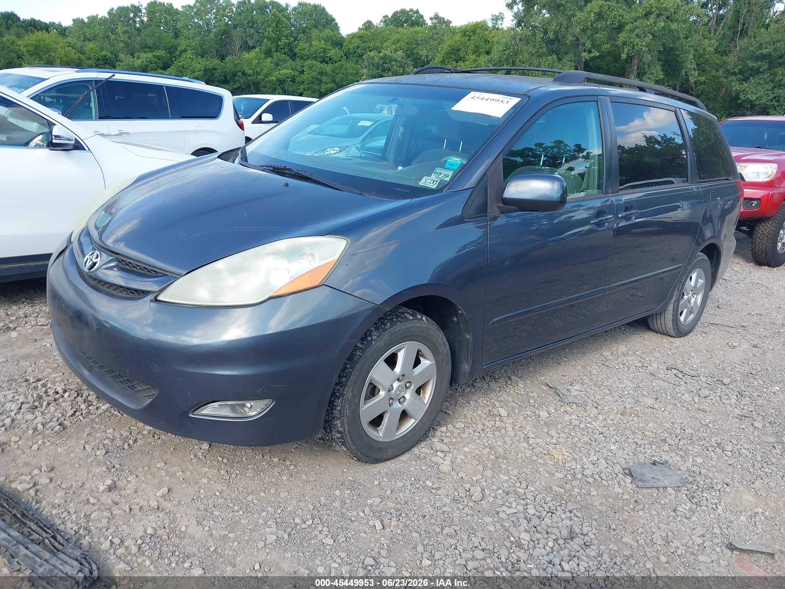 2006 Toyota Sienna Xle Light Blue vin: 5TDZA22C56S507893