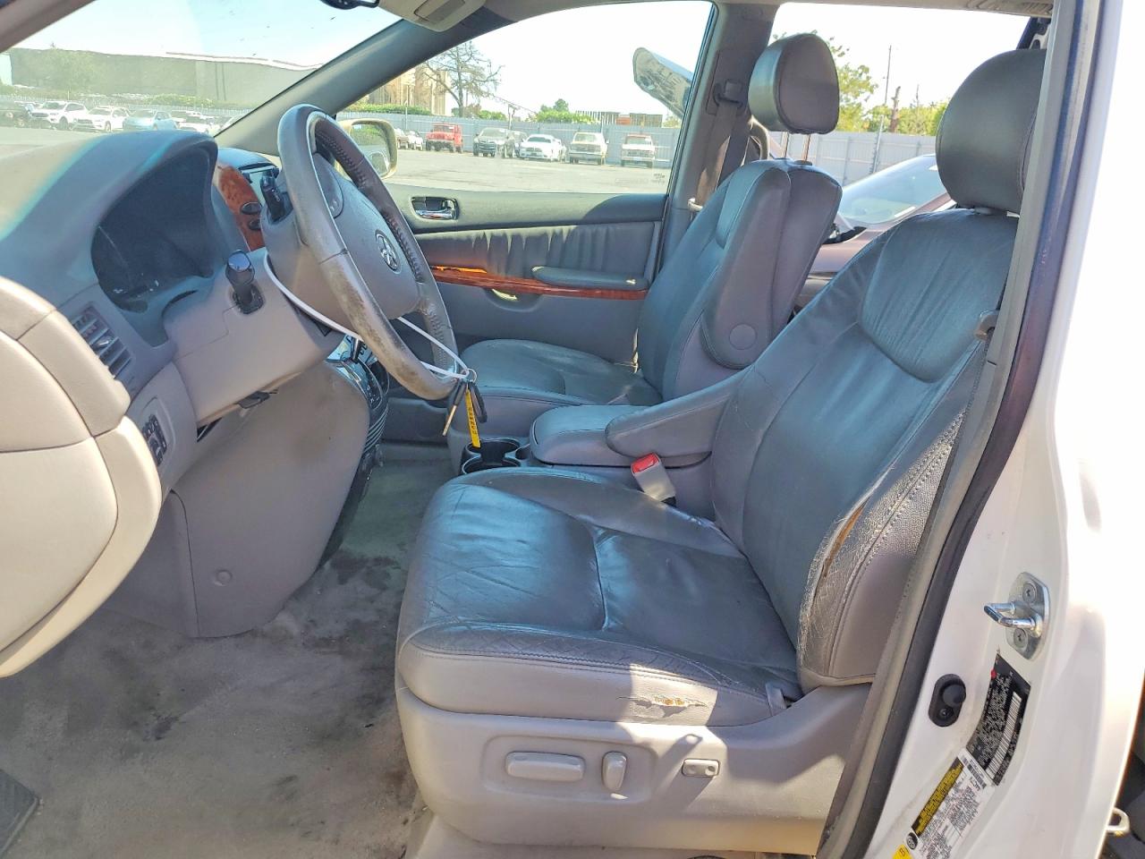 2006 Toyota Sienna Xle 7 Passenger Белый vin: 5TDZA22C56S515668