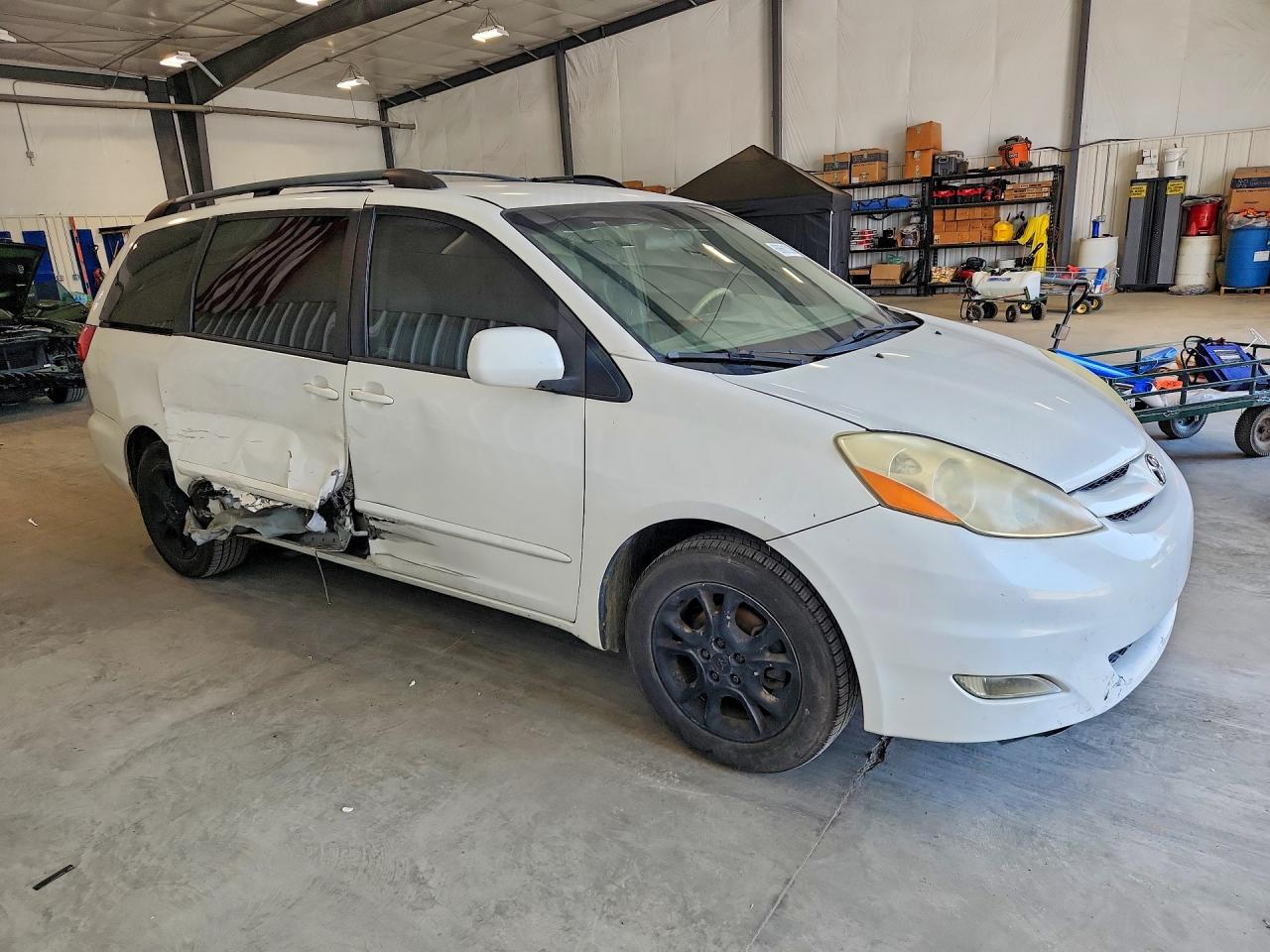 2006 Toyota Sienna Xle 7 Passenger White vin: 5TDZA22C56S535872