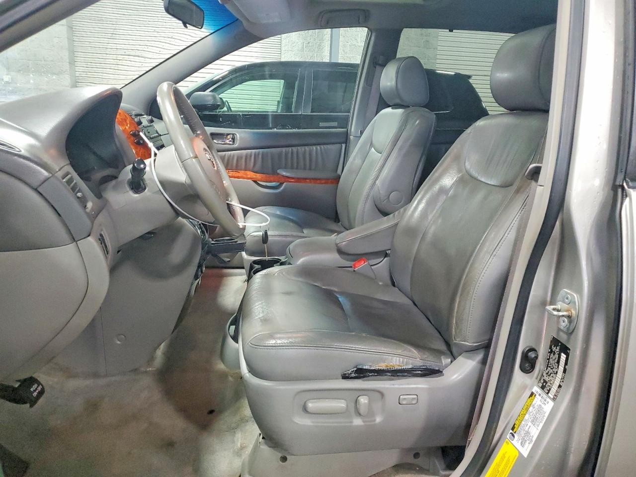 2006 Toyota Sienna Xle 7 Passenger Silver vin: 5TDZA22C56S579533