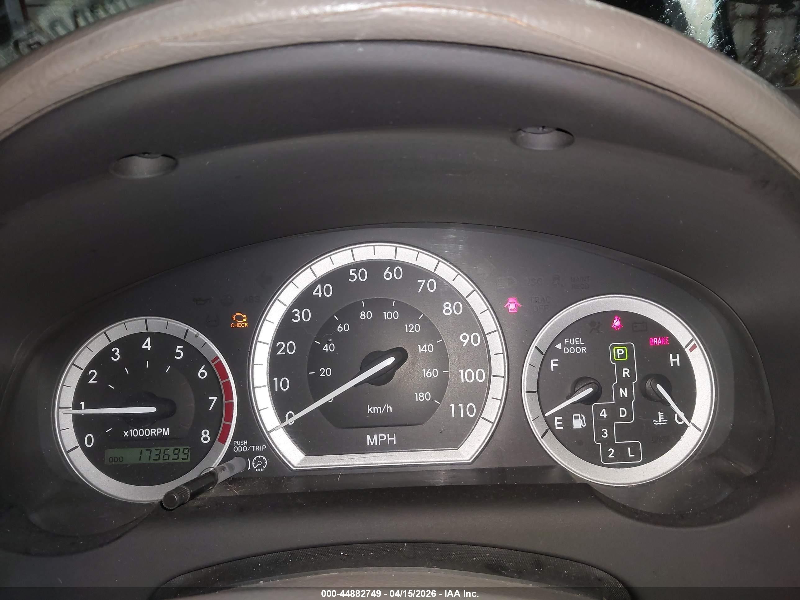 2004 Toyota Sienna Xle Gold vin: 5TDZA22C64S039072