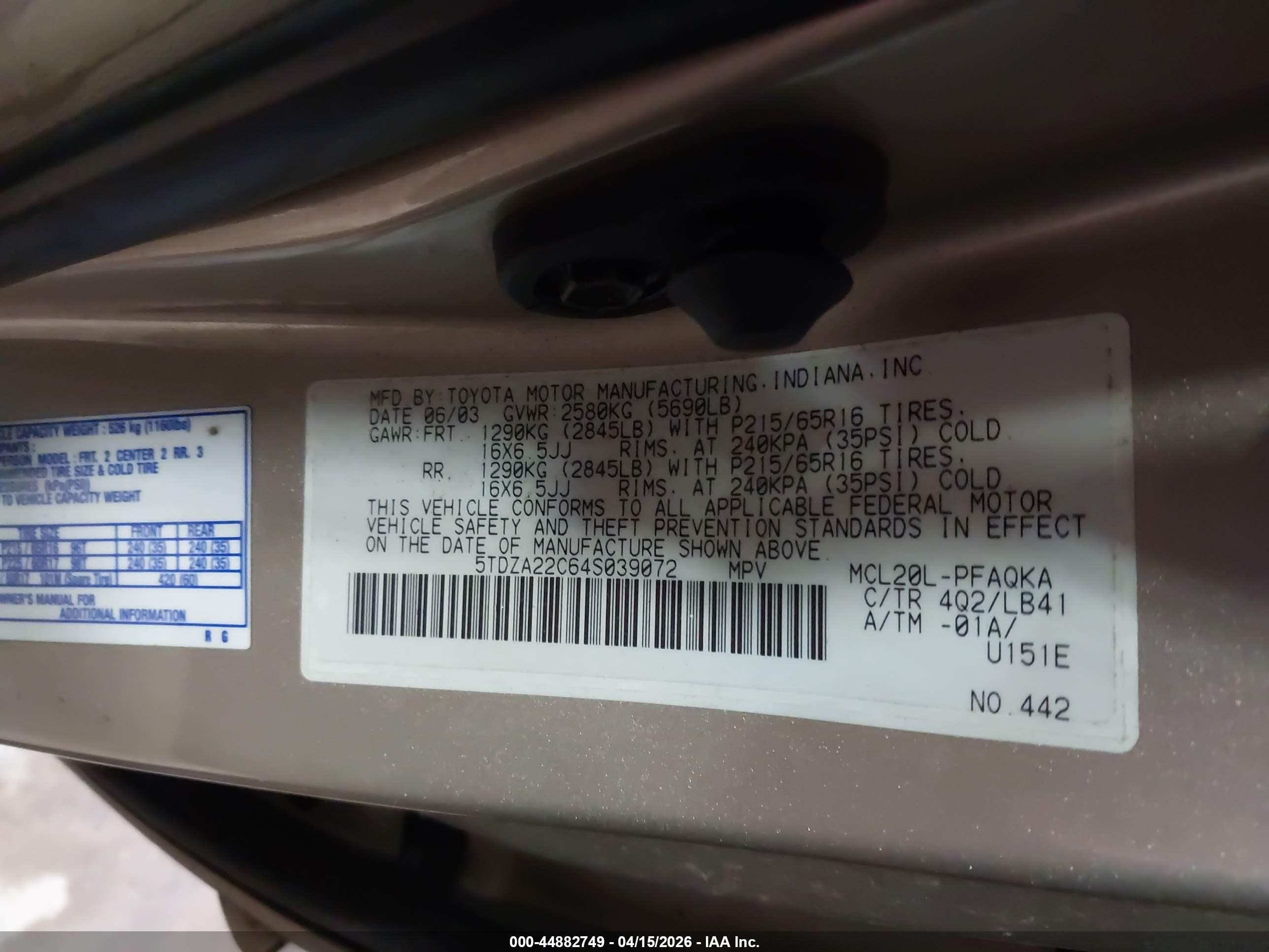 2004 Toyota Sienna Xle Gold vin: 5TDZA22C64S039072