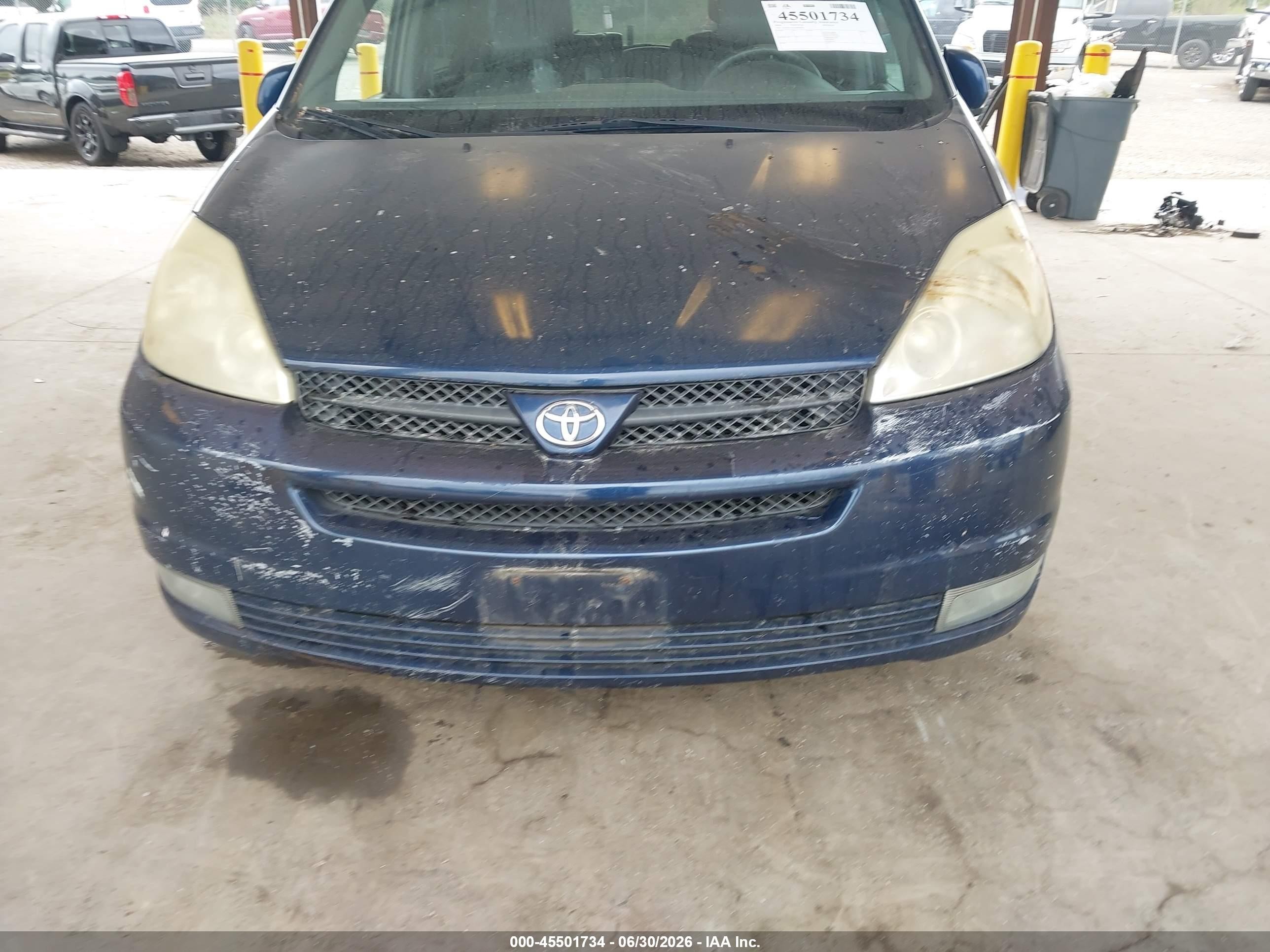 2004 Toyota Sienna Xle Blue vin: 5TDZA22C64S078065