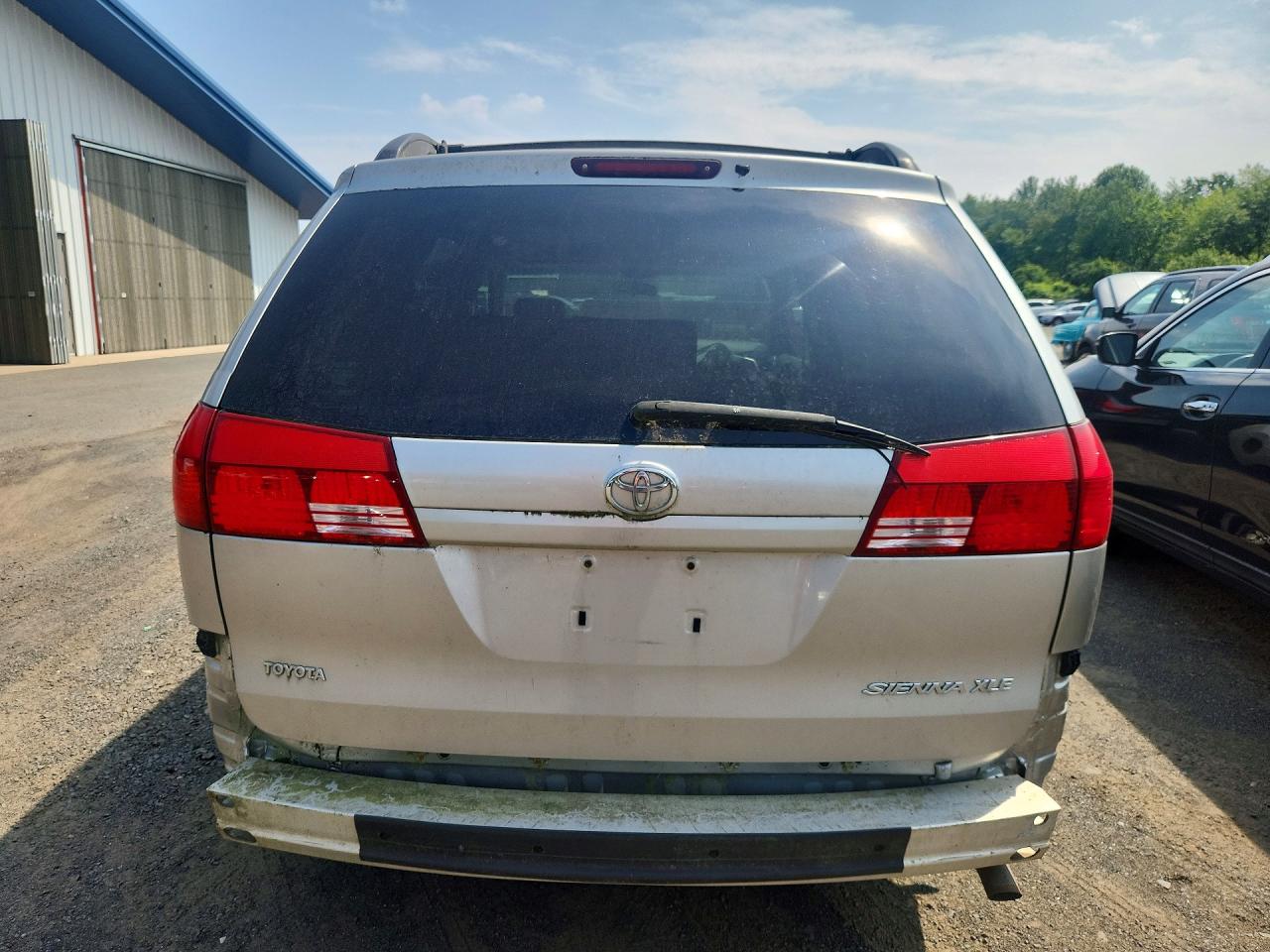 2004 Toyota Sienna Xle 7 Passenger Silver vin: 5TDZA22C64S093939
