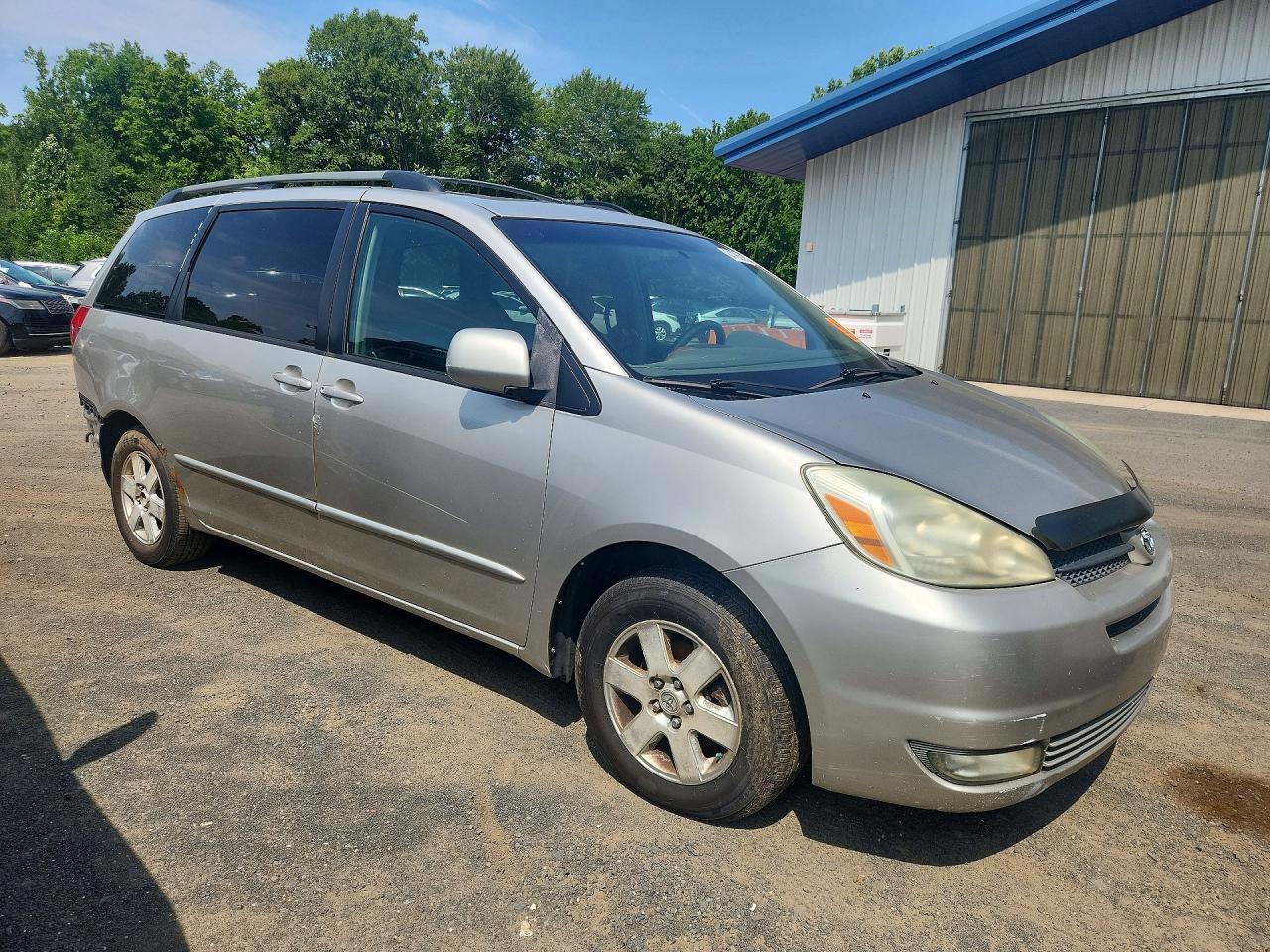2004 Toyota Sienna Xle 7 Passenger Silver vin: 5TDZA22C64S093939