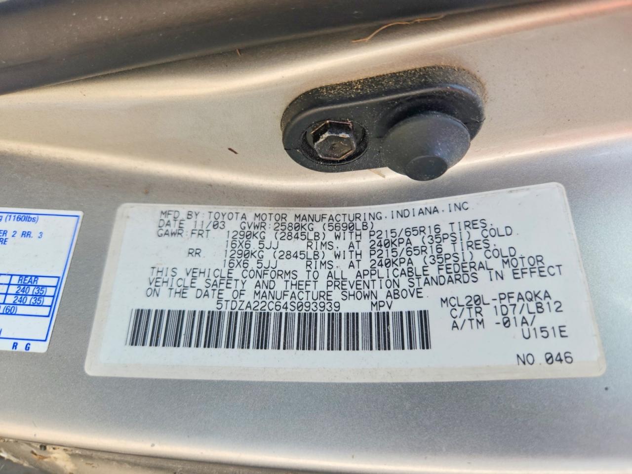 2004 Toyota Sienna Xle 7 Passenger Silver vin: 5TDZA22C64S093939