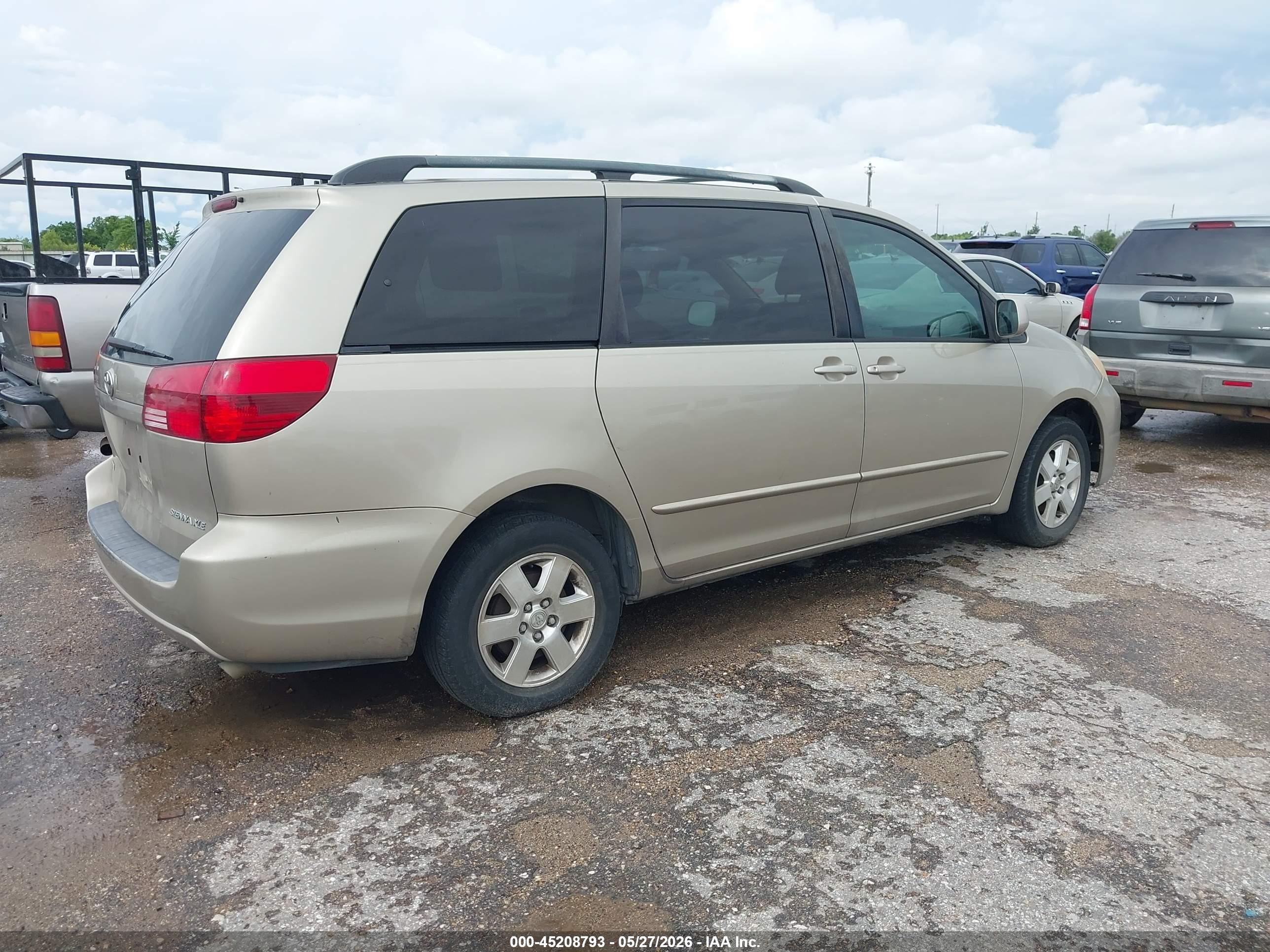 2004 Toyota Sienna Xle Бежевый vin: 5TDZA22C64S166114