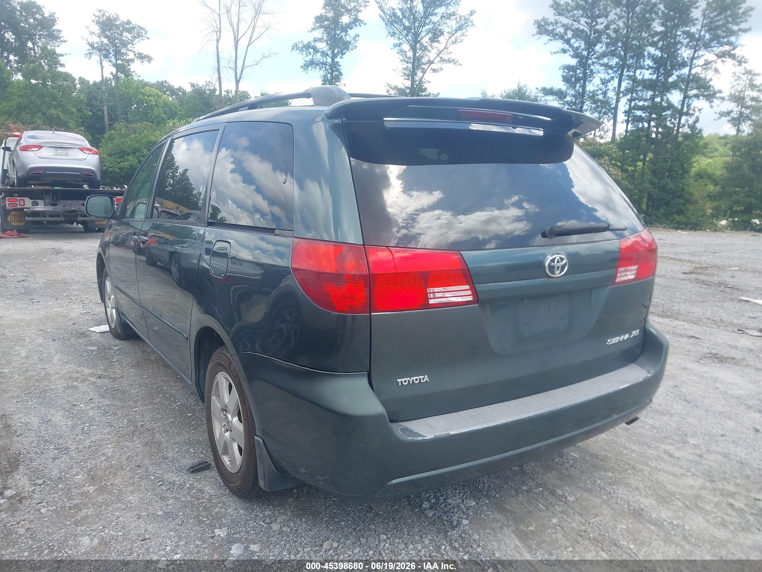 2004 Toyota Sienna Xle Green vin: 5TDZA22C64S202285