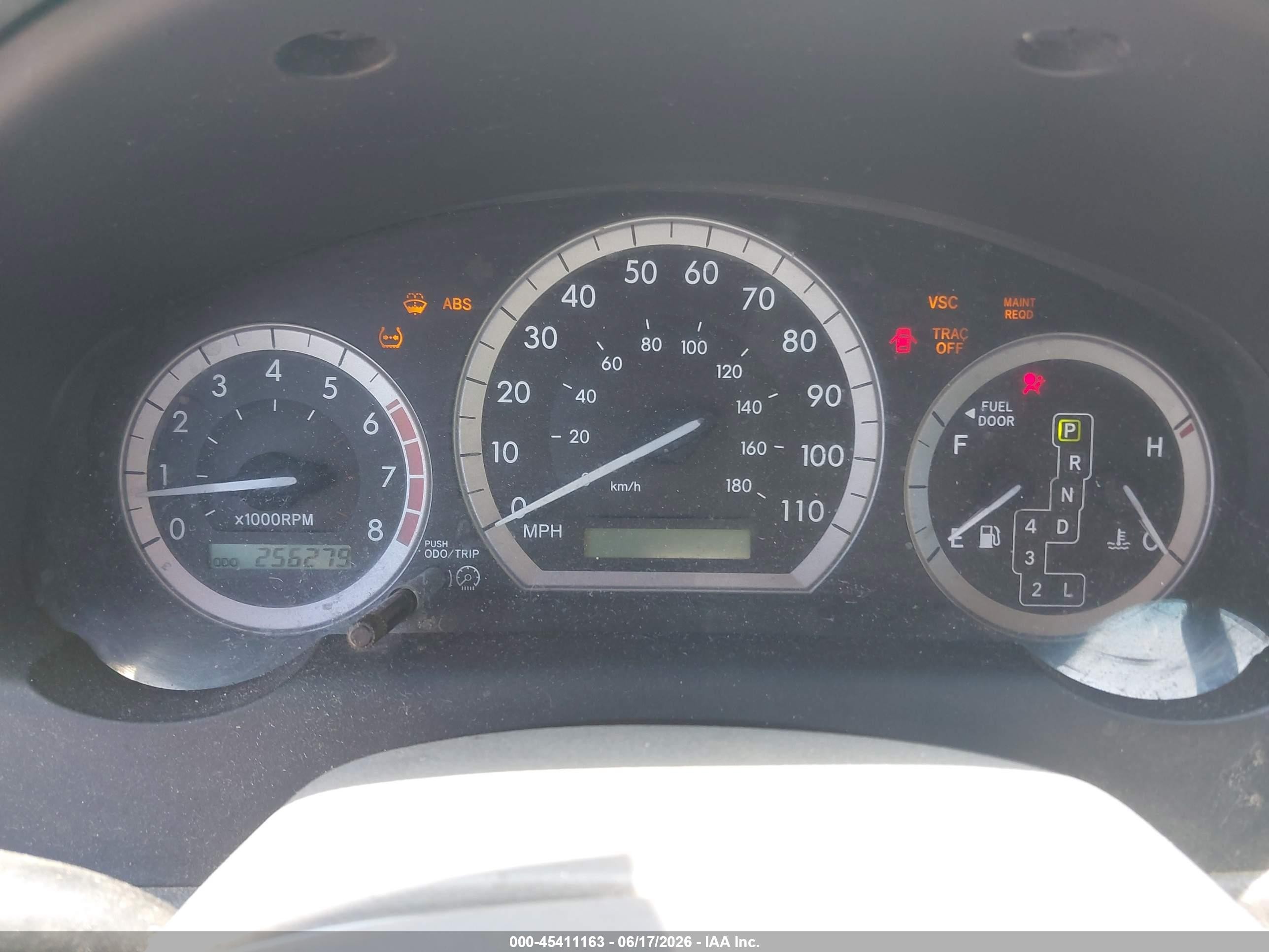 2004 Toyota Sienna Xle Limited Silver vin: 5TDZA22C64S212086
