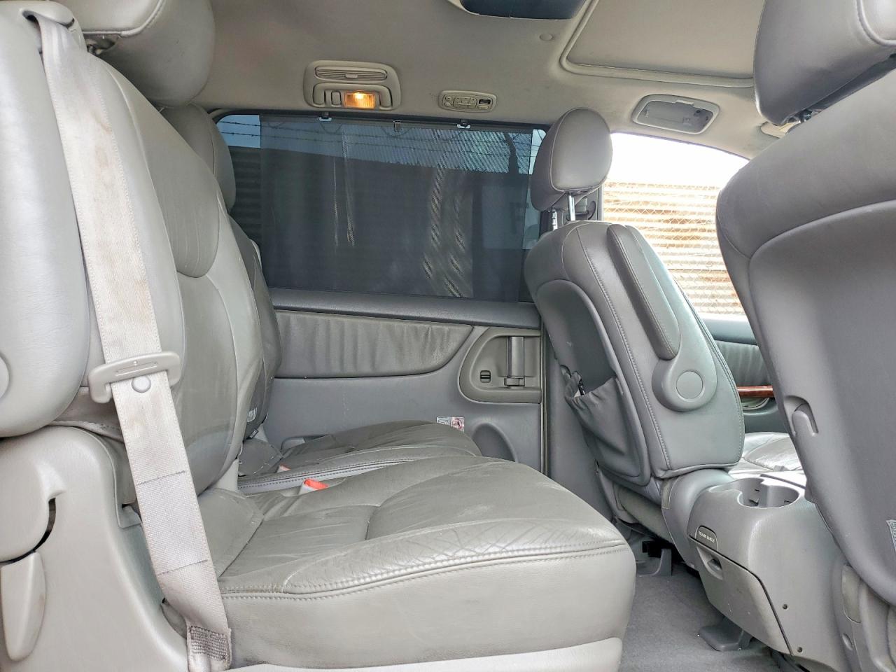 2004 Toyota Sienna Xle Limited 7 Passenger Beige vin: 5TDZA22C64S217384