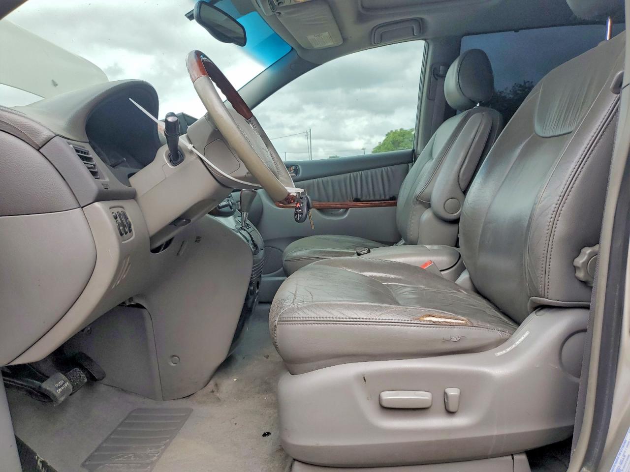 2004 Toyota Sienna Xle Limited 7 Passenger Beige vin: 5TDZA22C64S217384