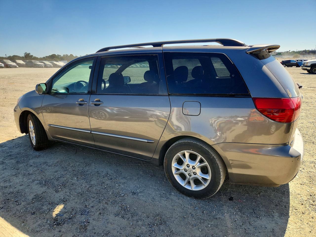 2005 Toyota Sienna Xle Limited 7 Passenger Tan vin: 5TDZA22C65S238060