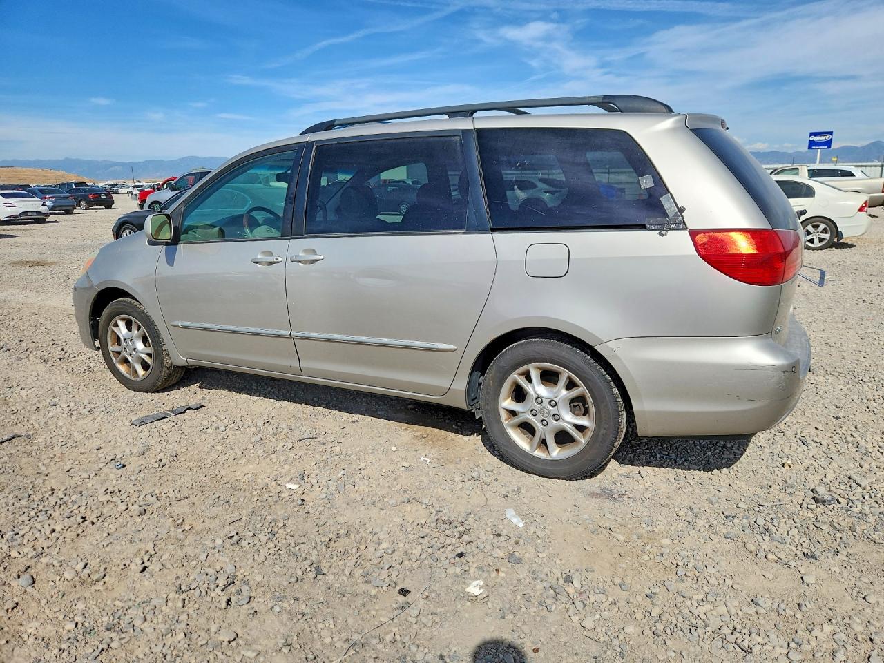 2005 Toyota Sienna Xle Limited 7 Passenger Silver vin: 5TDZA22C65S375175