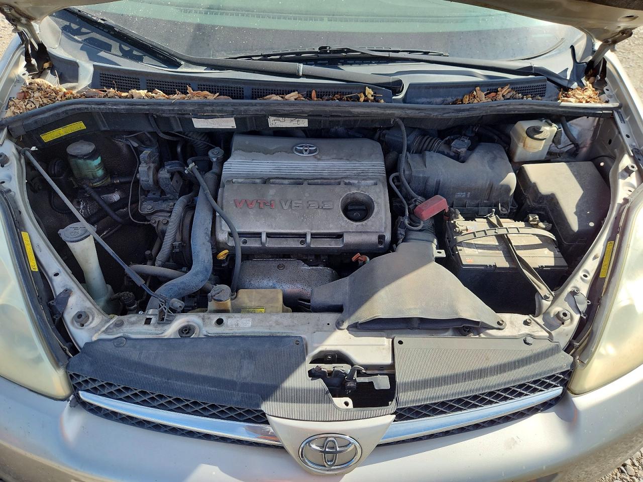 2005 Toyota Sienna Xle Limited 7 Passenger Silver vin: 5TDZA22C65S375175