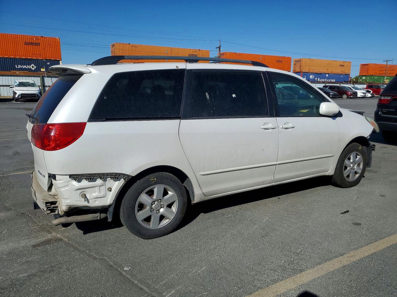 2004 Toyota Sienna Xle 7 Passenger White vin: 5TDZA22C74S120405