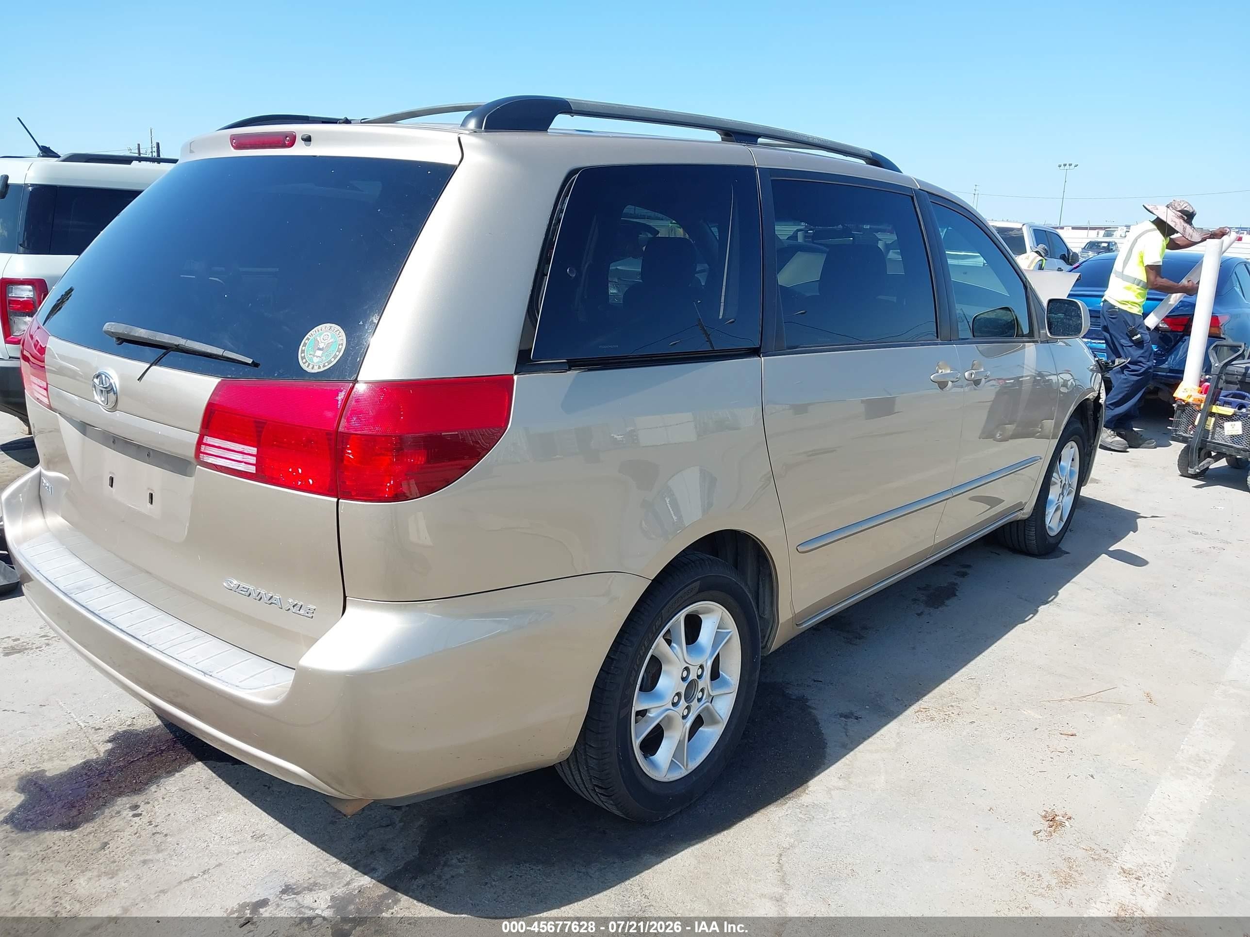2004 Toyota Sienna Xle Tan vin: 5TDZA22C74S130206