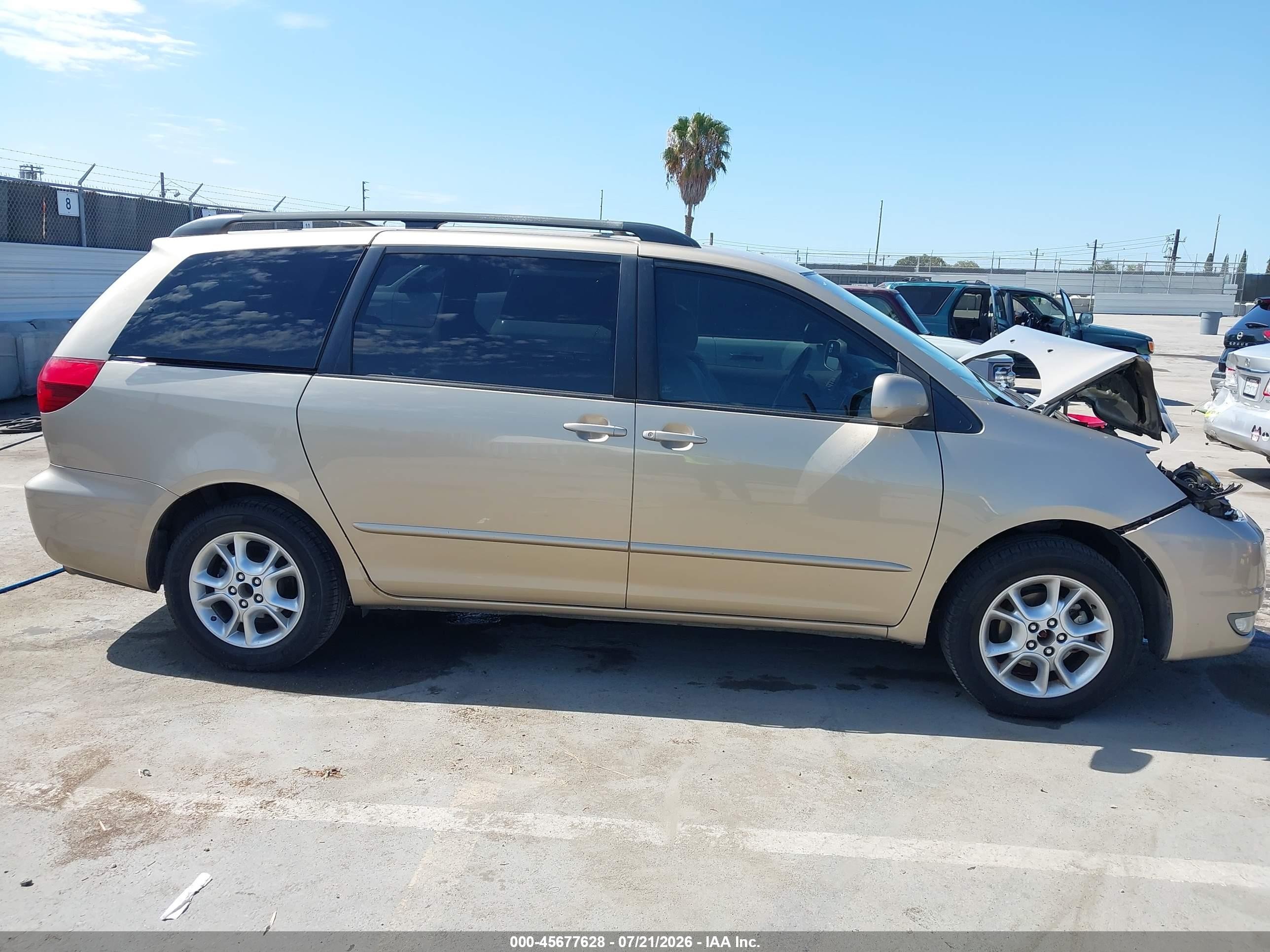 2004 Toyota Sienna Xle Tan vin: 5TDZA22C74S130206