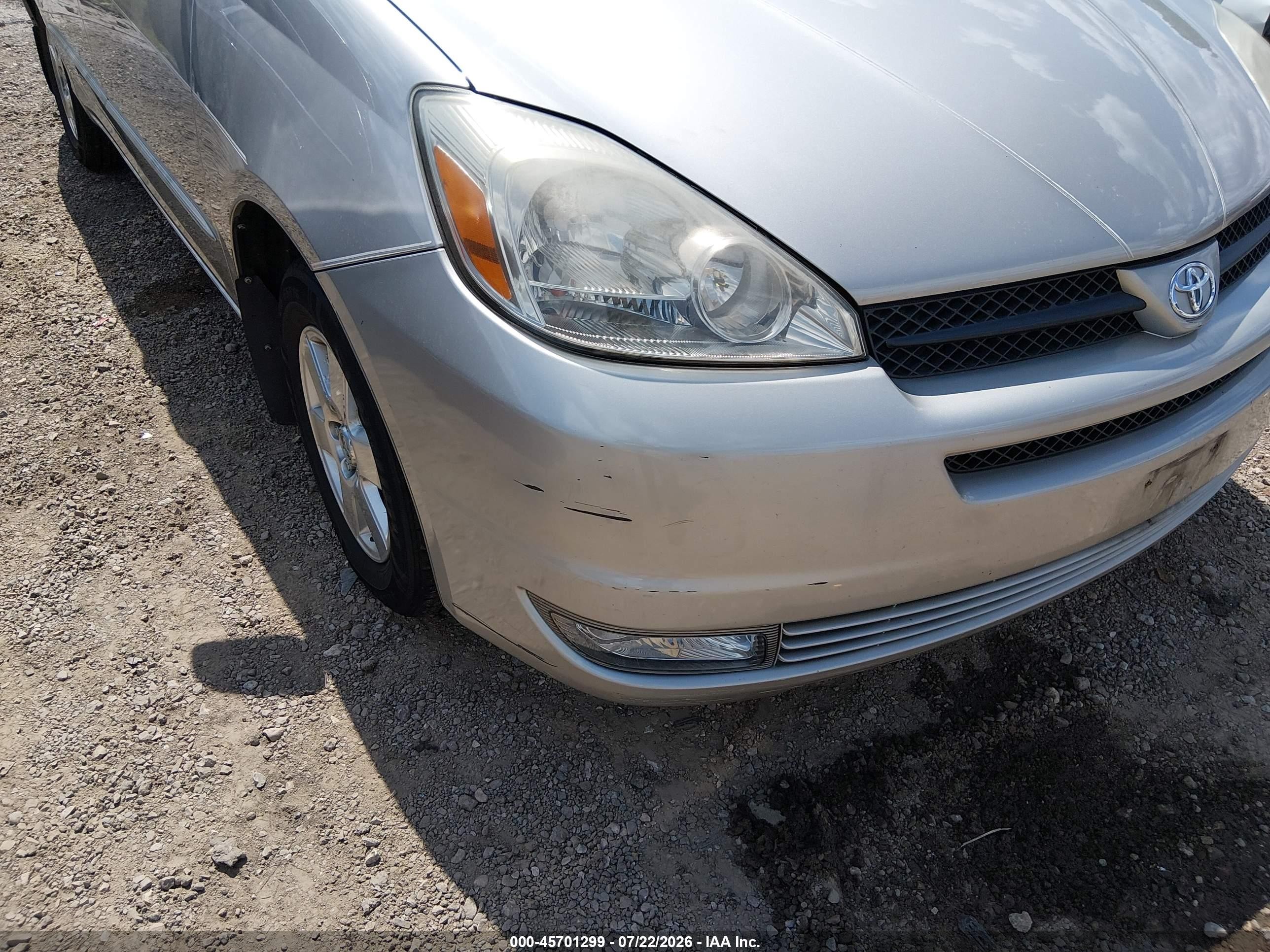 2004 Toyota Sienna Xle Silver vin: 5TDZA22C74S203879
