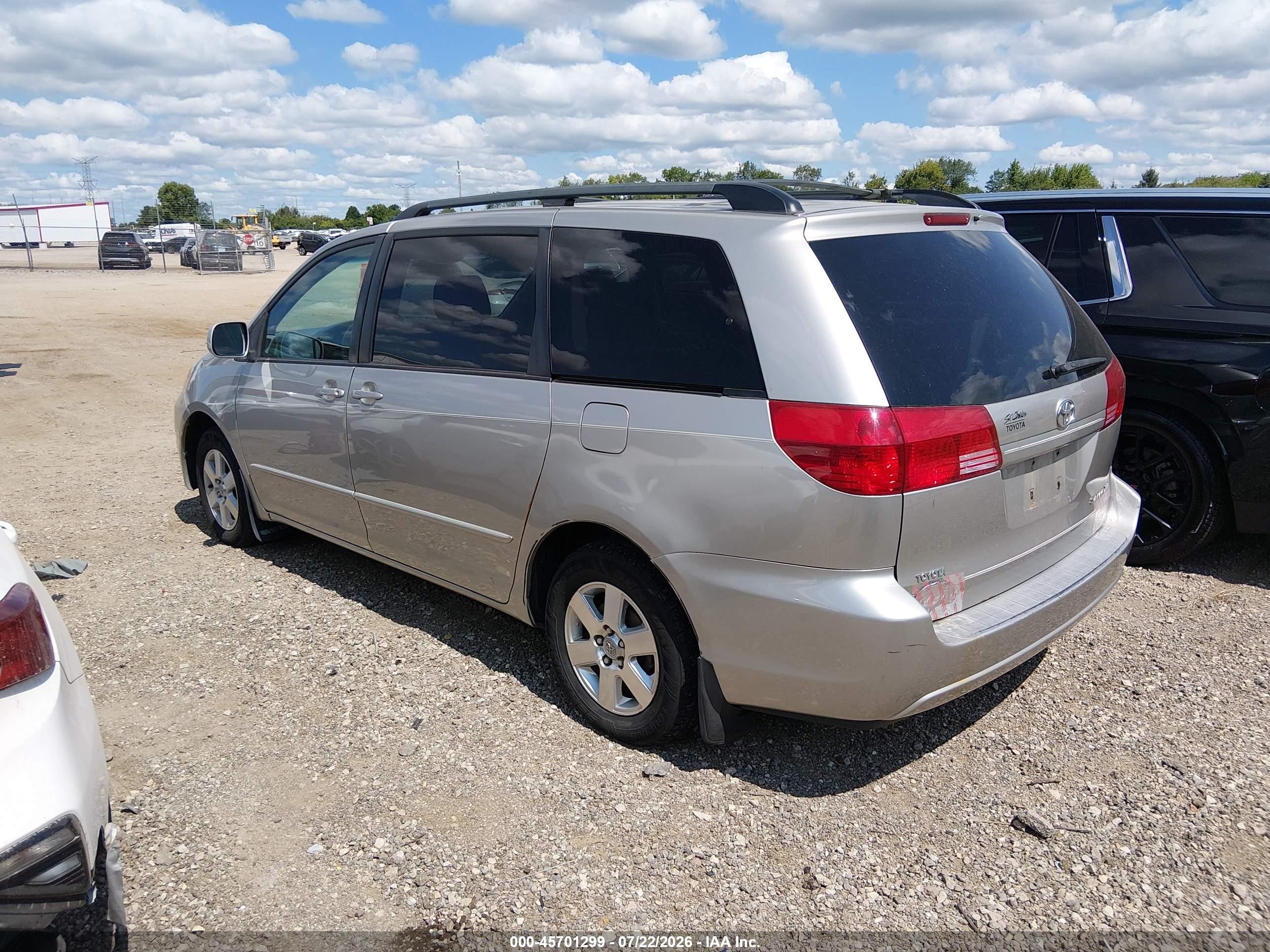 2004 Toyota Sienna Xle Silver vin: 5TDZA22C74S203879