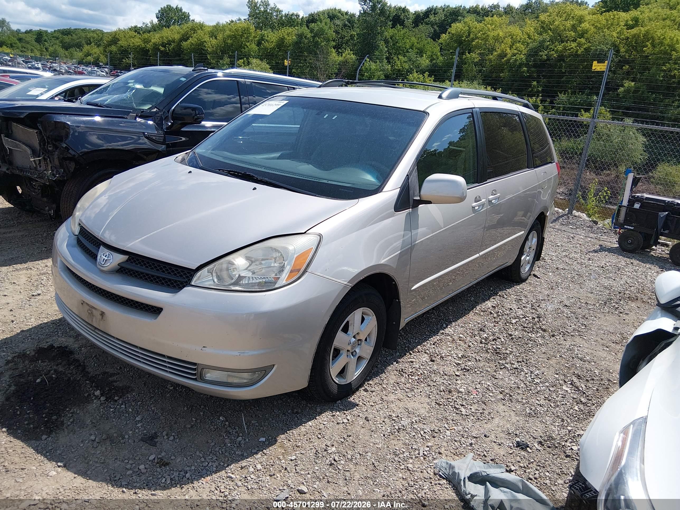 2004 Toyota Sienna Xle Silver vin: 5TDZA22C74S203879
