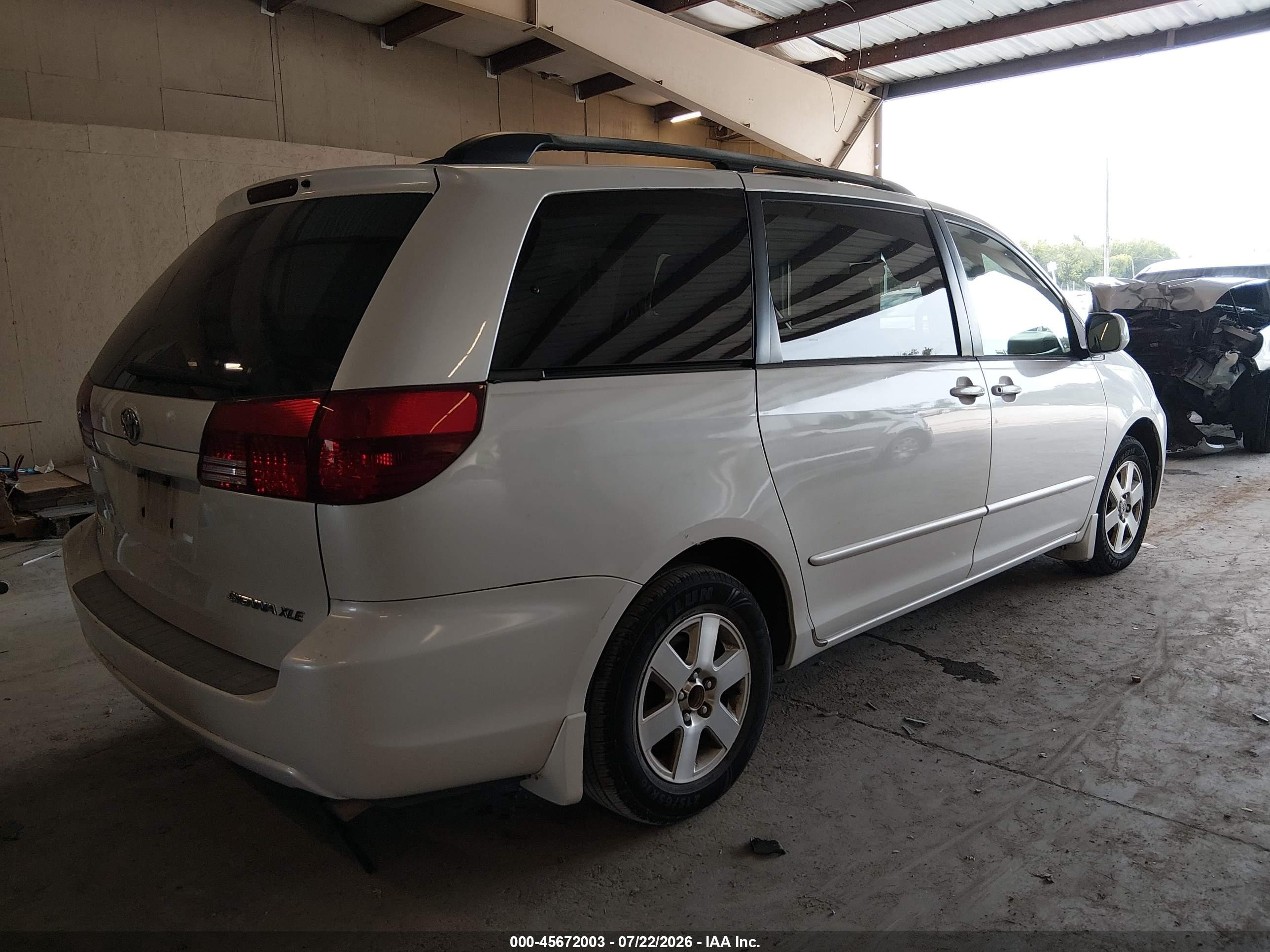 2004 Toyota Sienna Xle White vin: 5TDZA22C74S203963