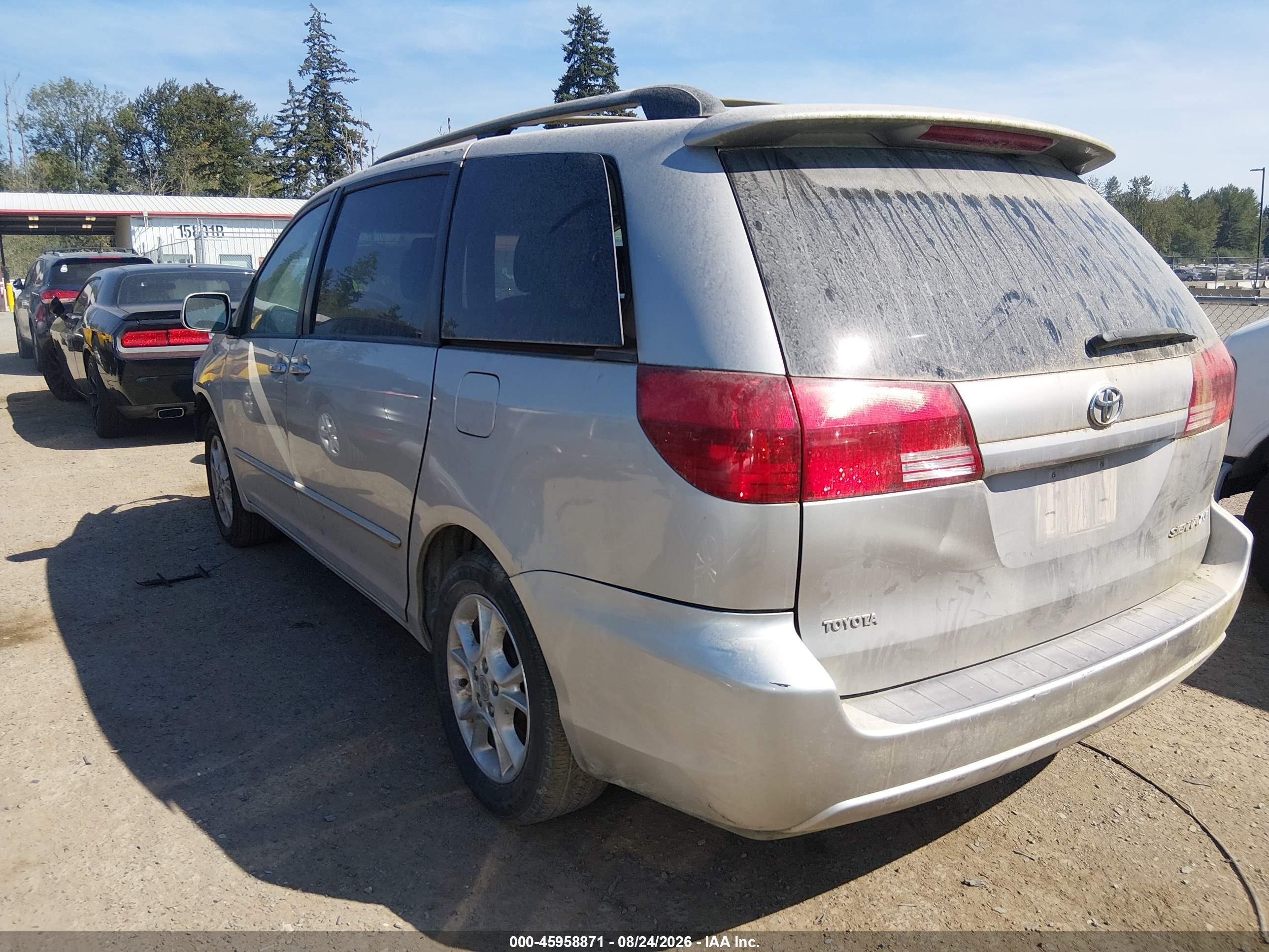 2004 Toyota Sienna Xle Silver vin: 5TDZA22C74S205518