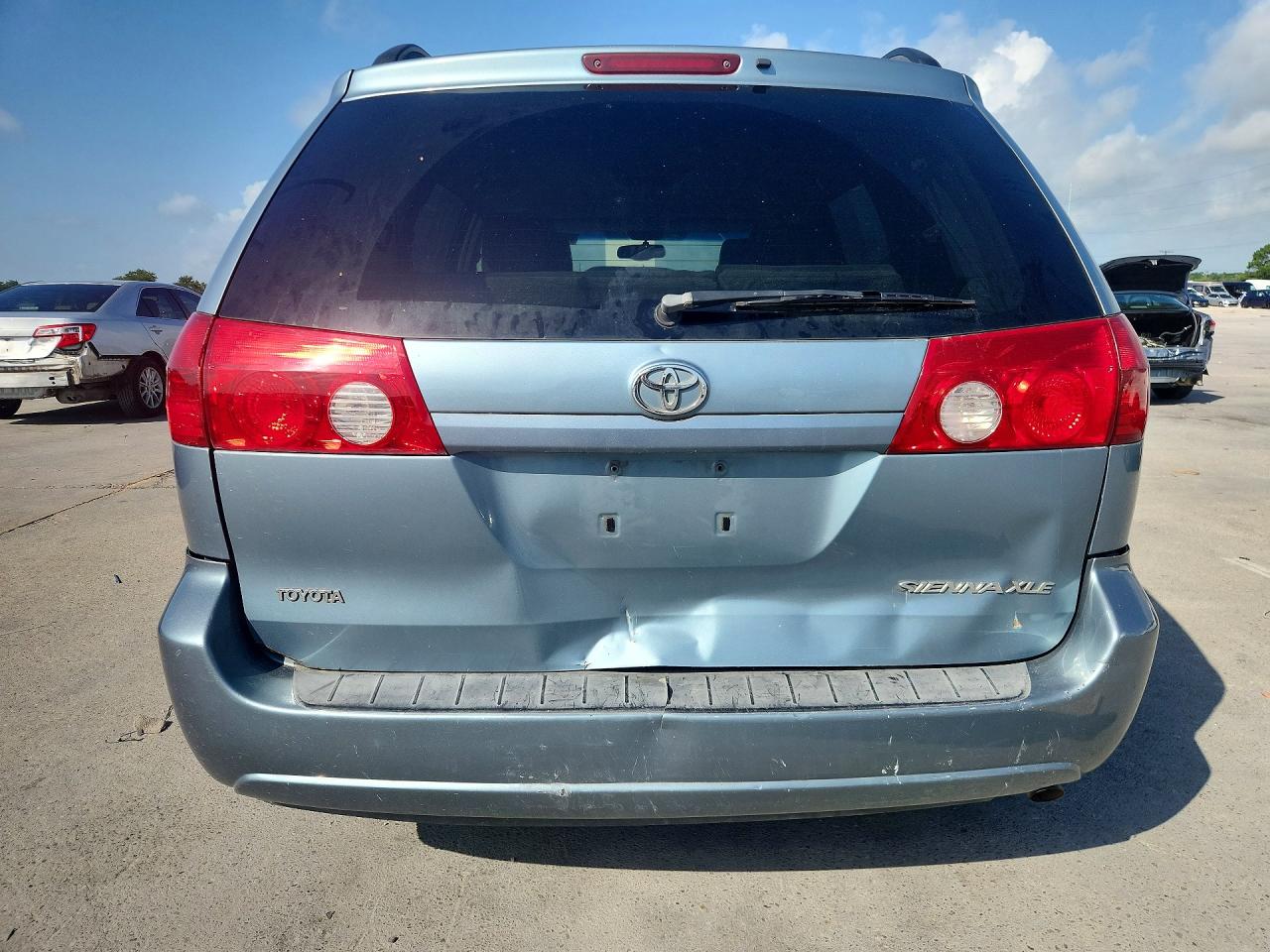 2005 Toyota Sienna Xle 7 Passenger Blue vin: 5TDZA22C75S280284