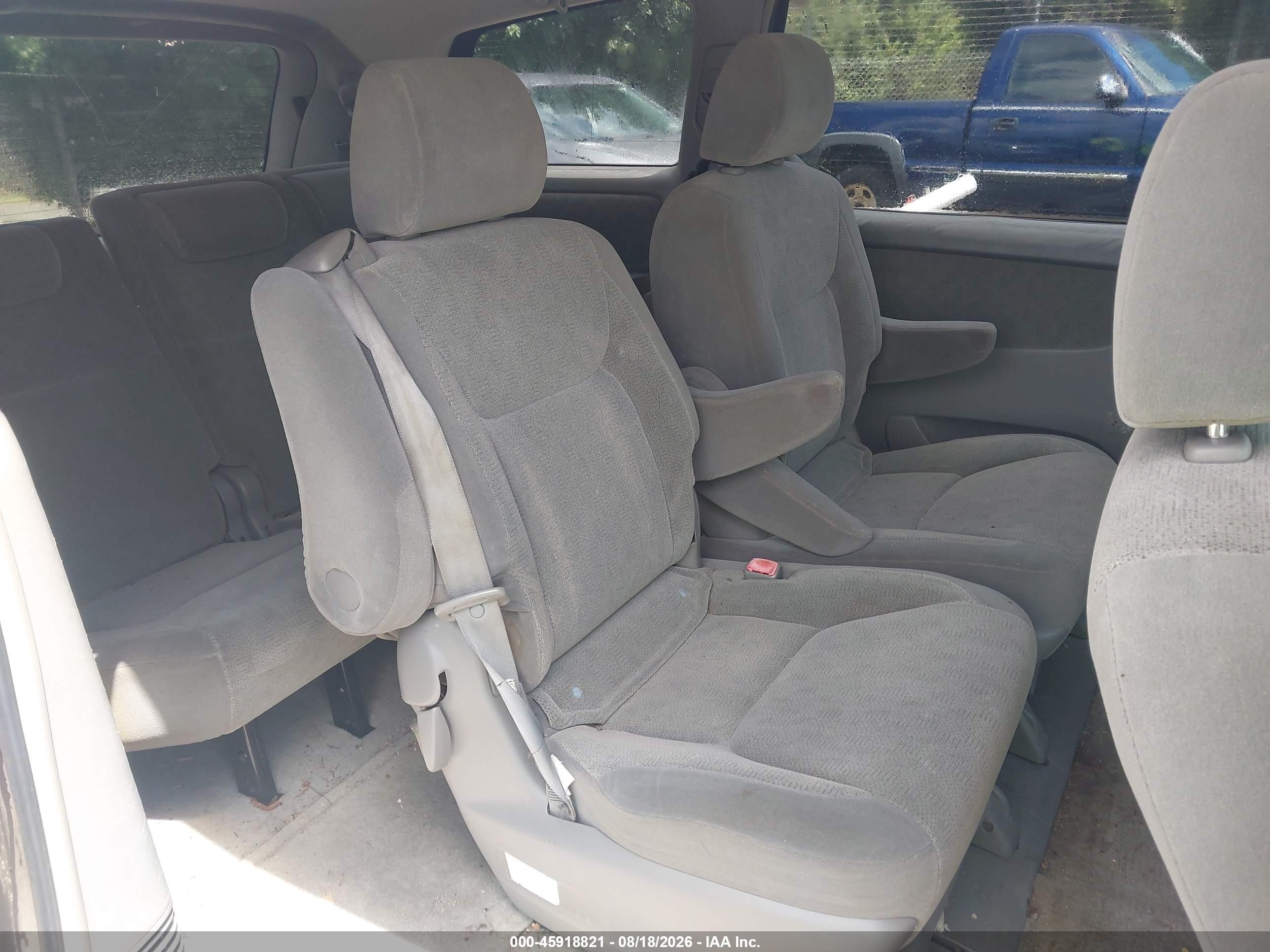 2005 Toyota Sienna Xle Gray vin: 5TDZA22C75S286389