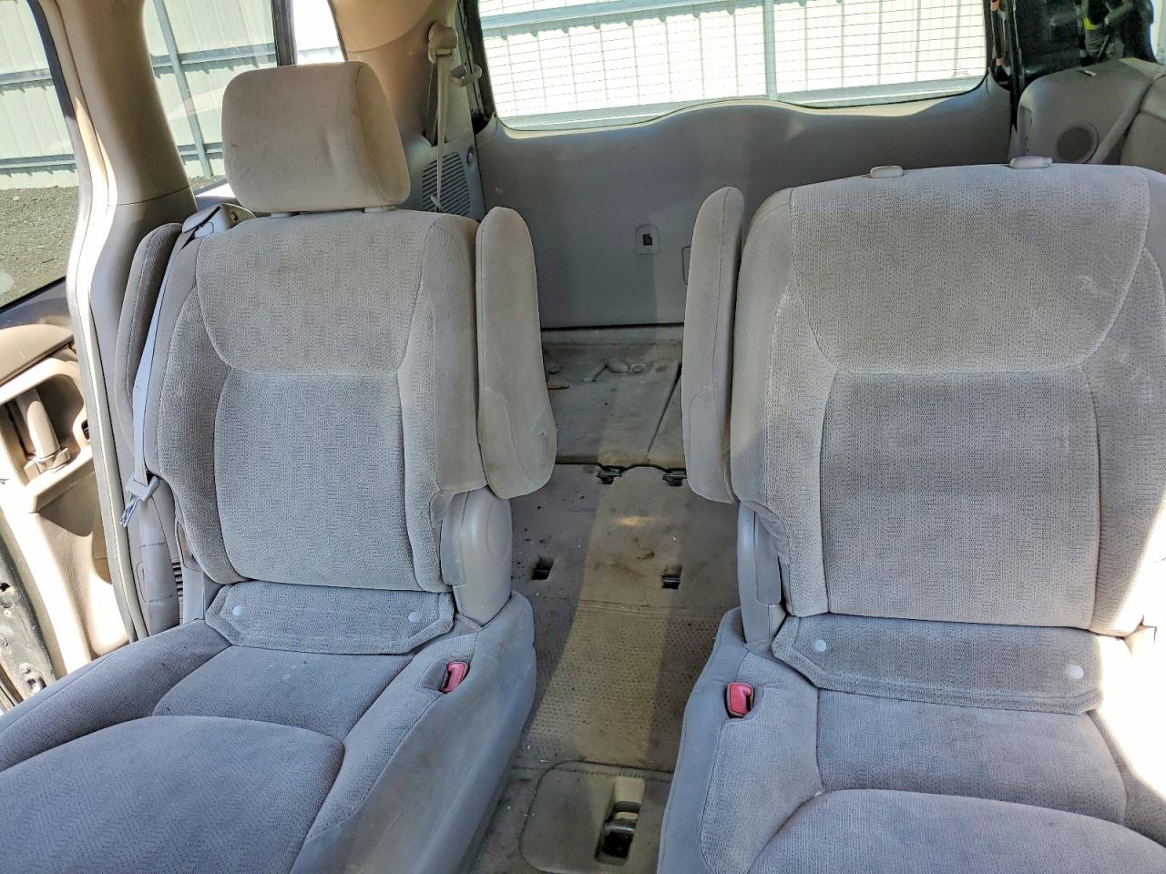 2005 Toyota Sienna Xle 7 Passenger Green vin: 5TDZA22C75S299594