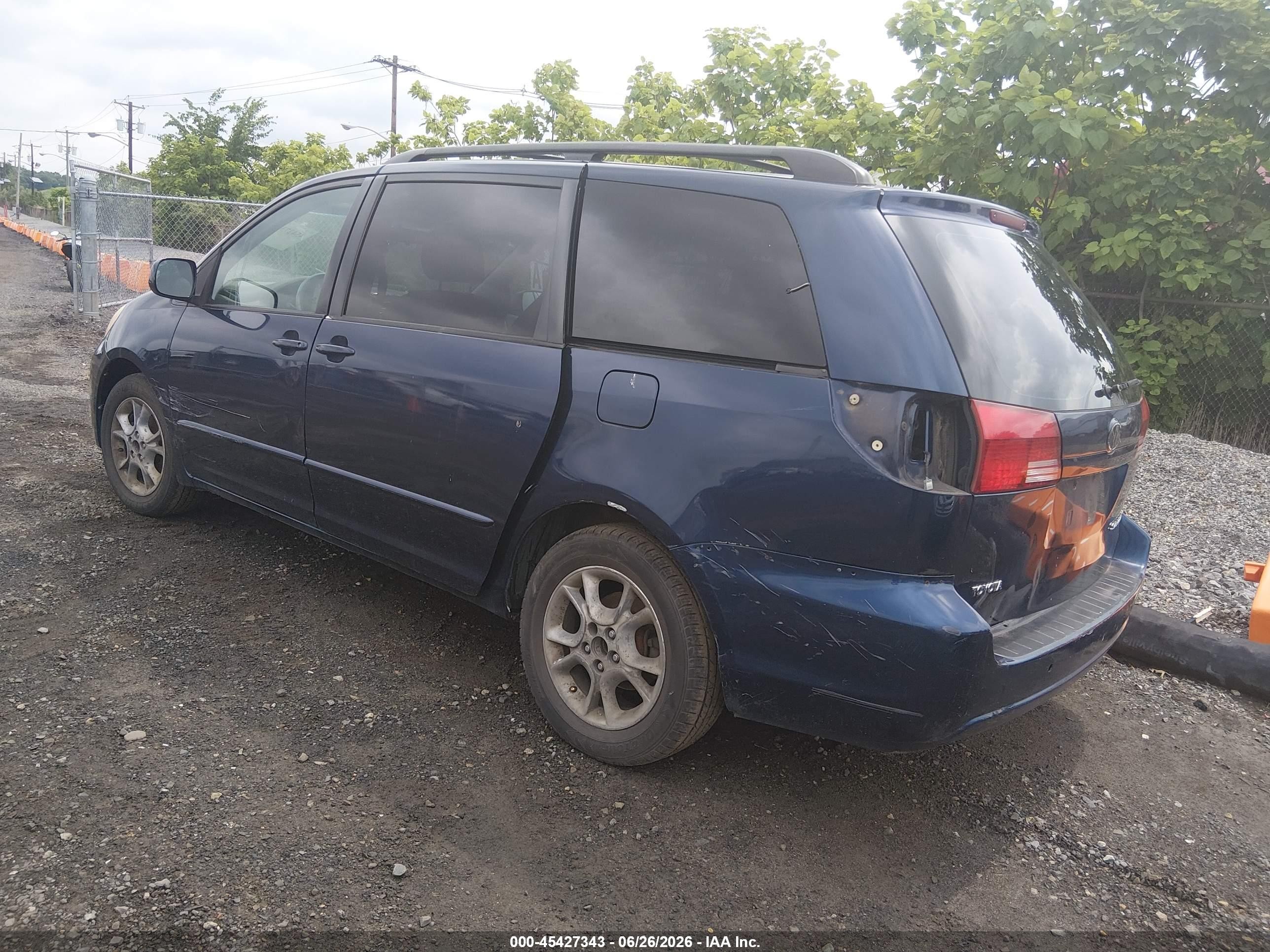 2005 Toyota Sienna Xle Blue vin: 5TDZA22C75S302655