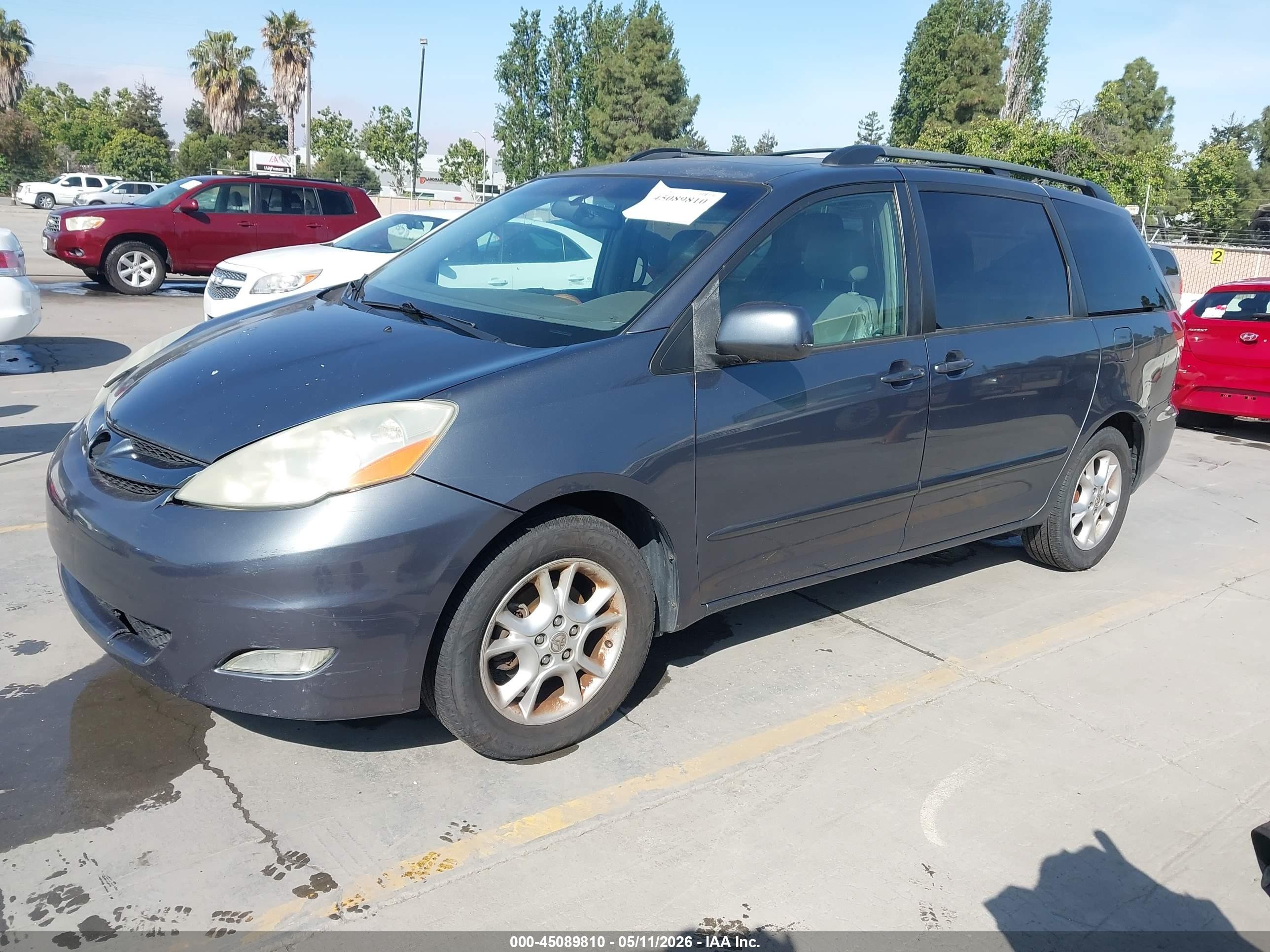 2006 Toyota Sienna Xle Серый vin: 5TDZA22C76S420609