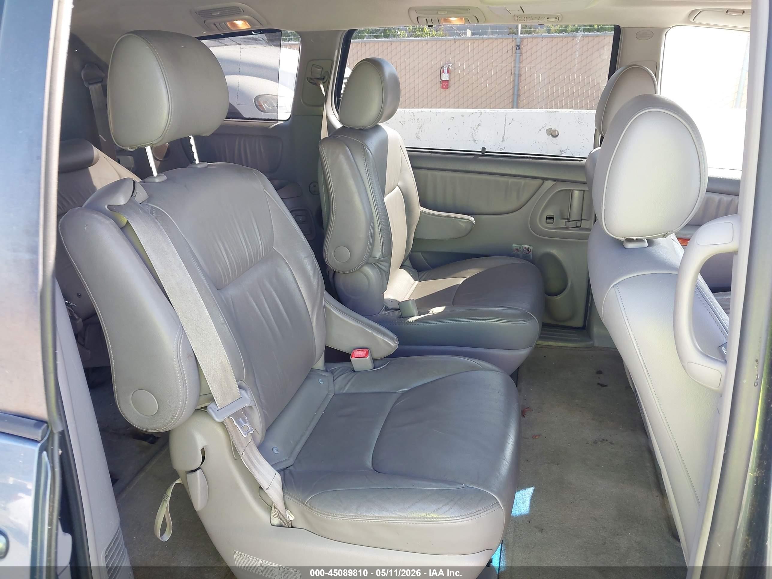 2006 Toyota Sienna Xle Серый vin: 5TDZA22C76S420609