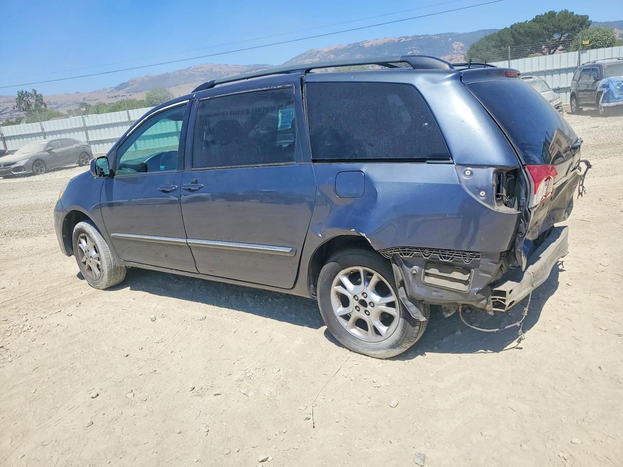 2006 Toyota Sienna Gray vin: 5TDZA22C76S482995