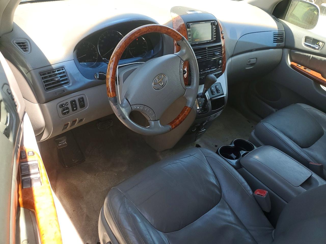 2006 Toyota Sienna Gray vin: 5TDZA22C76S482995