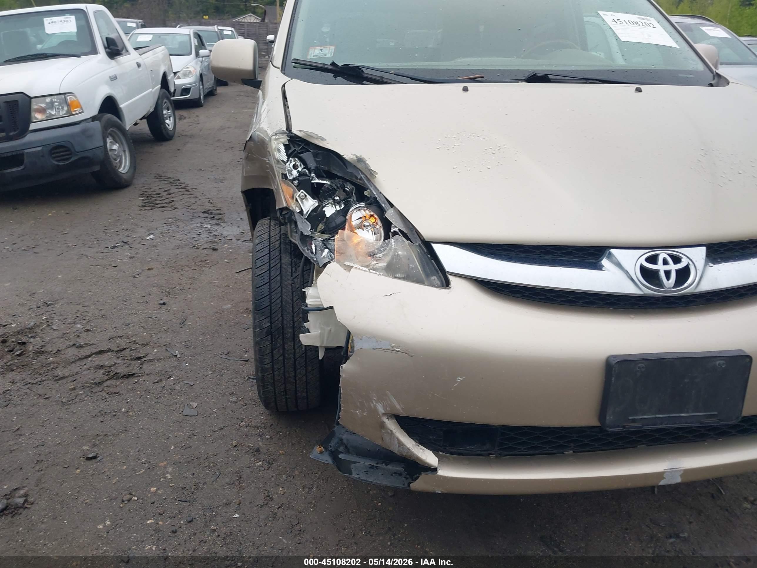 2006 Toyota Sienna Xle Limited Золотой vin: 5TDZA22C76S548476