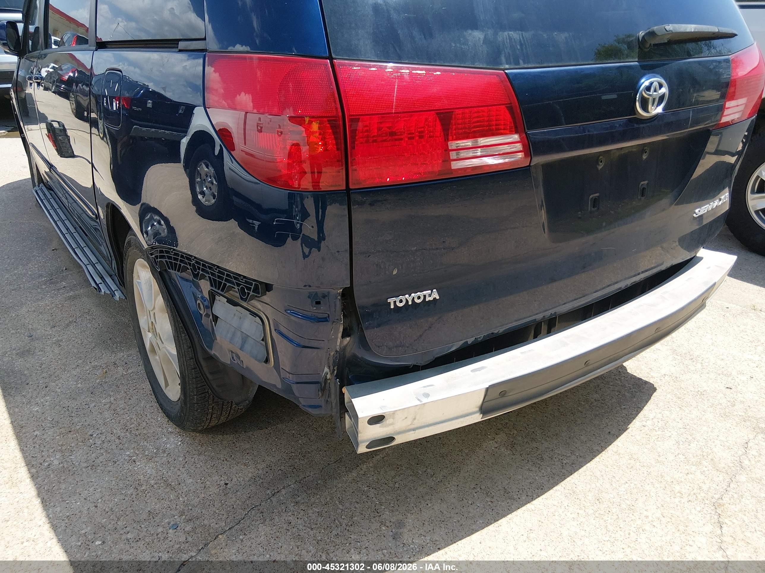 2004 Toyota Sienna Xle Синий vin: 5TDZA22C84S090153