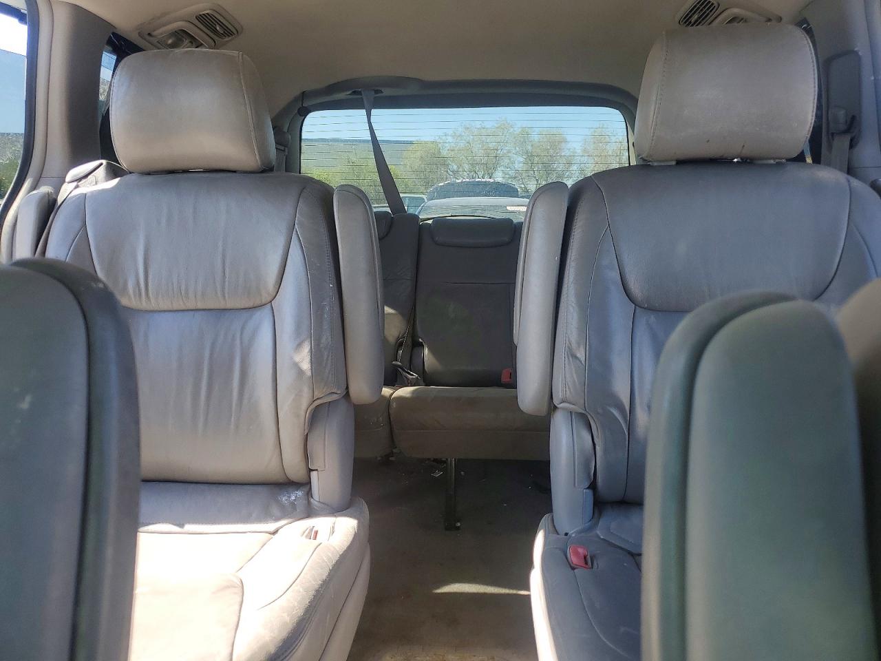 2004 Toyota Sienna Xle 7 Passenger White vin: 5TDZA22C84S105220