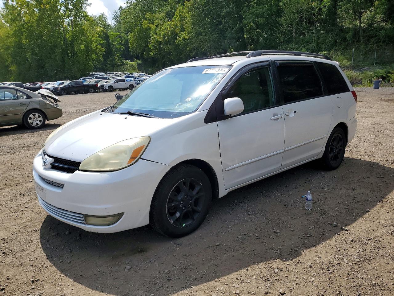 2004 Toyota Sienna Xle 7 Passenger White vin: 5TDZA22C84S110594