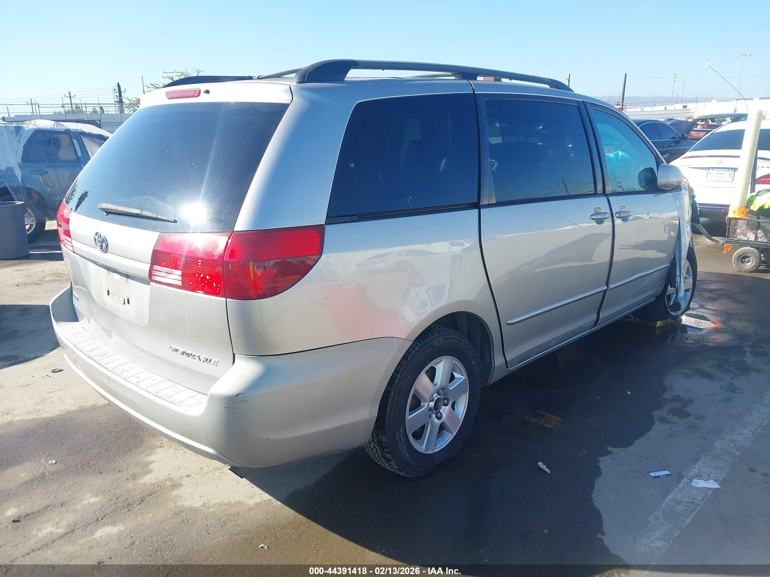 2004 Toyota Sienna Xle Gray vin: 5TDZA22C84S198367