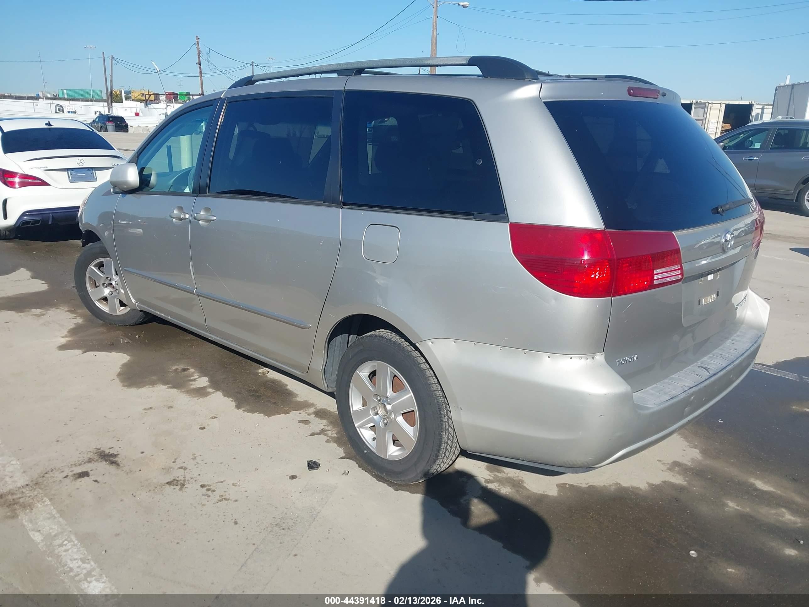 2004 Toyota Sienna Xle Gray vin: 5TDZA22C84S198367