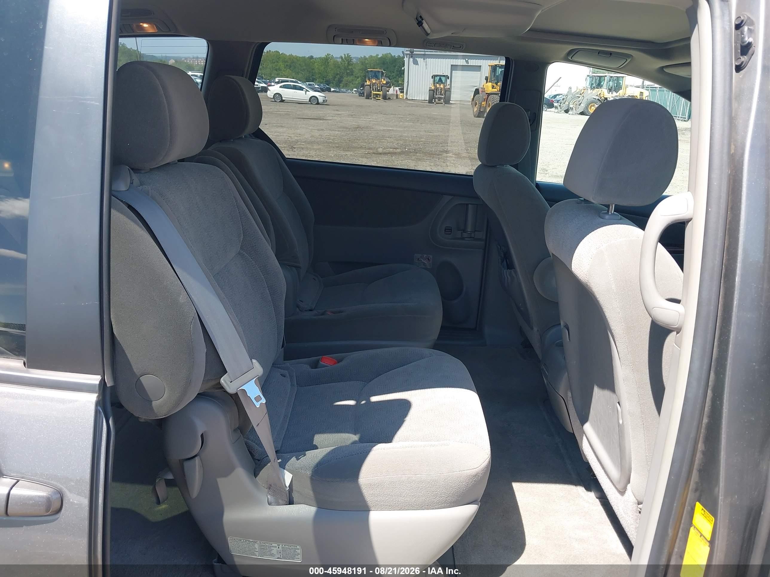 2005 Toyota Sienna Xle Gray vin: 5TDZA22C85S227061