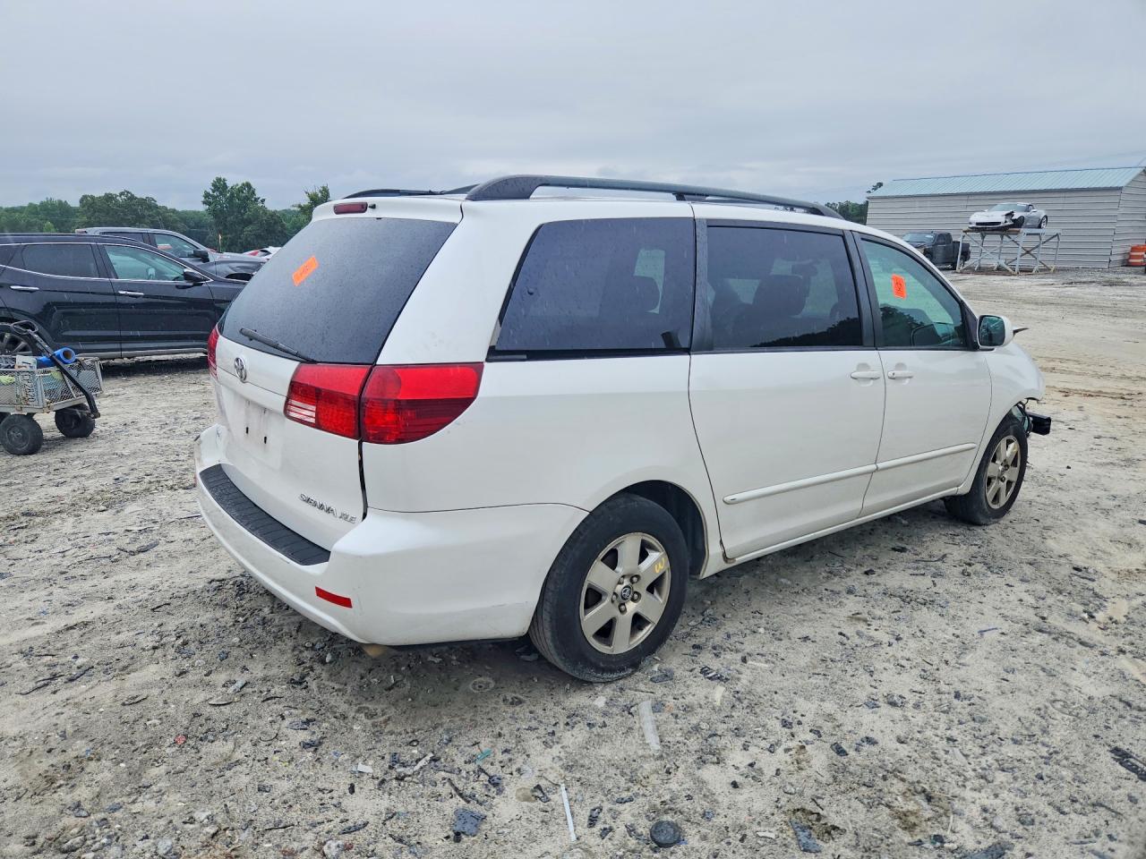 2005 Toyota Sienna Xle 7 Passenger White vin: 5TDZA22C85S232986