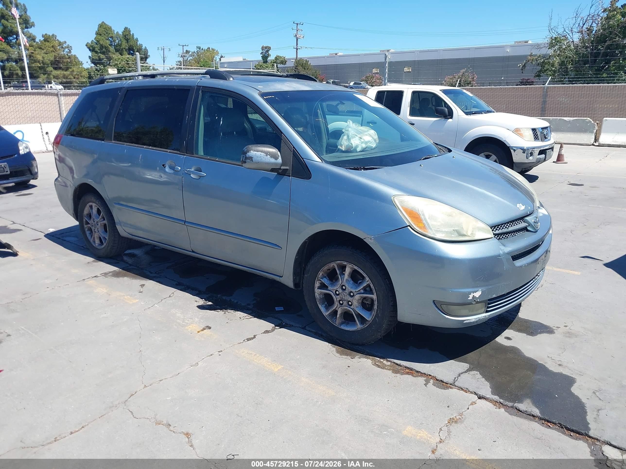 2005 Toyota Sienna Xle Blue vin: 5TDZA22C85S249545