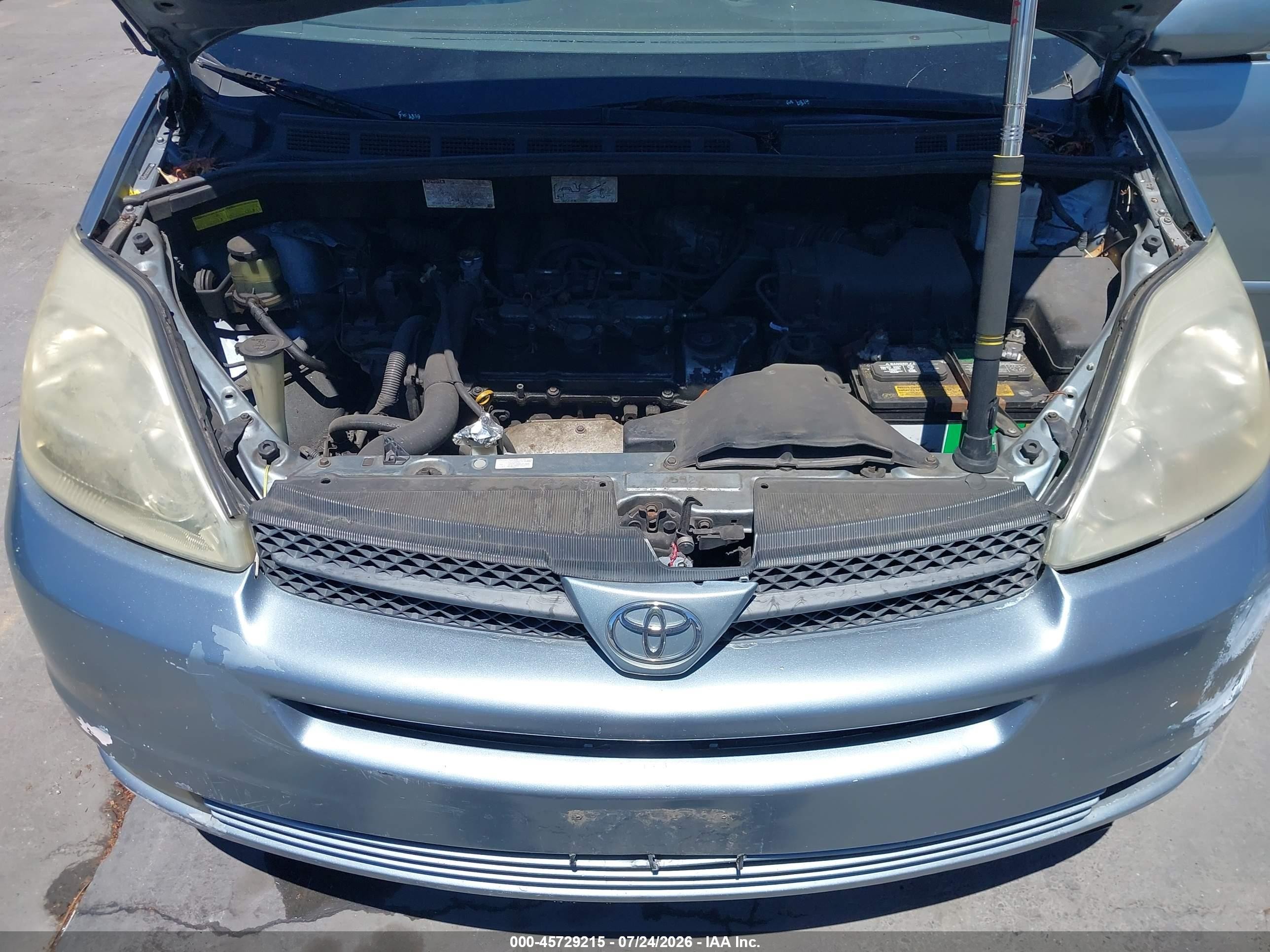 2005 Toyota Sienna Xle Синий vin: 5TDZA22C85S249545