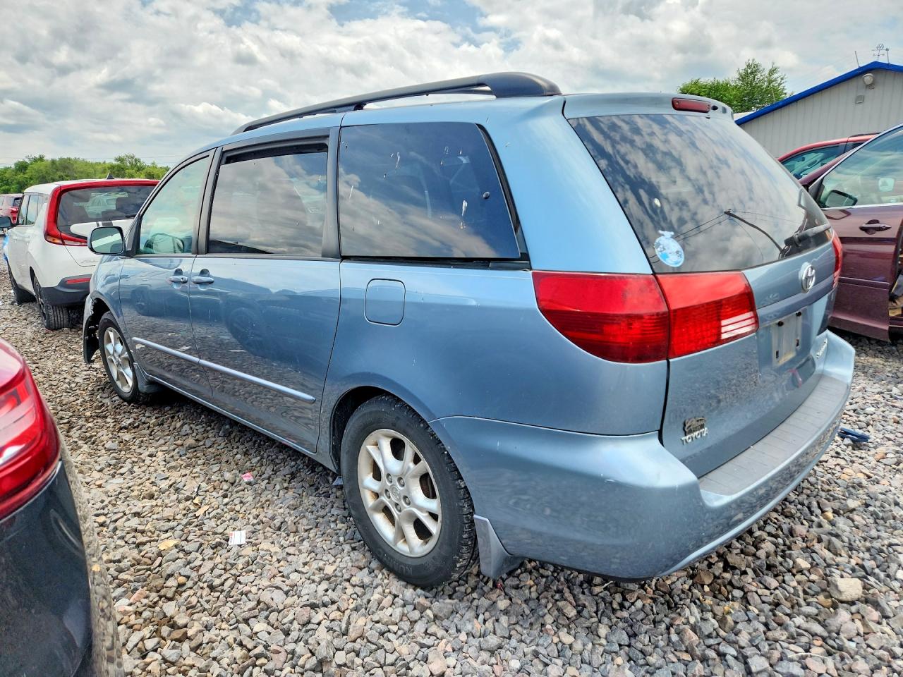 2005 Toyota Sienna Xle 7 Passenger Blue vin: 5TDZA22C85S253661