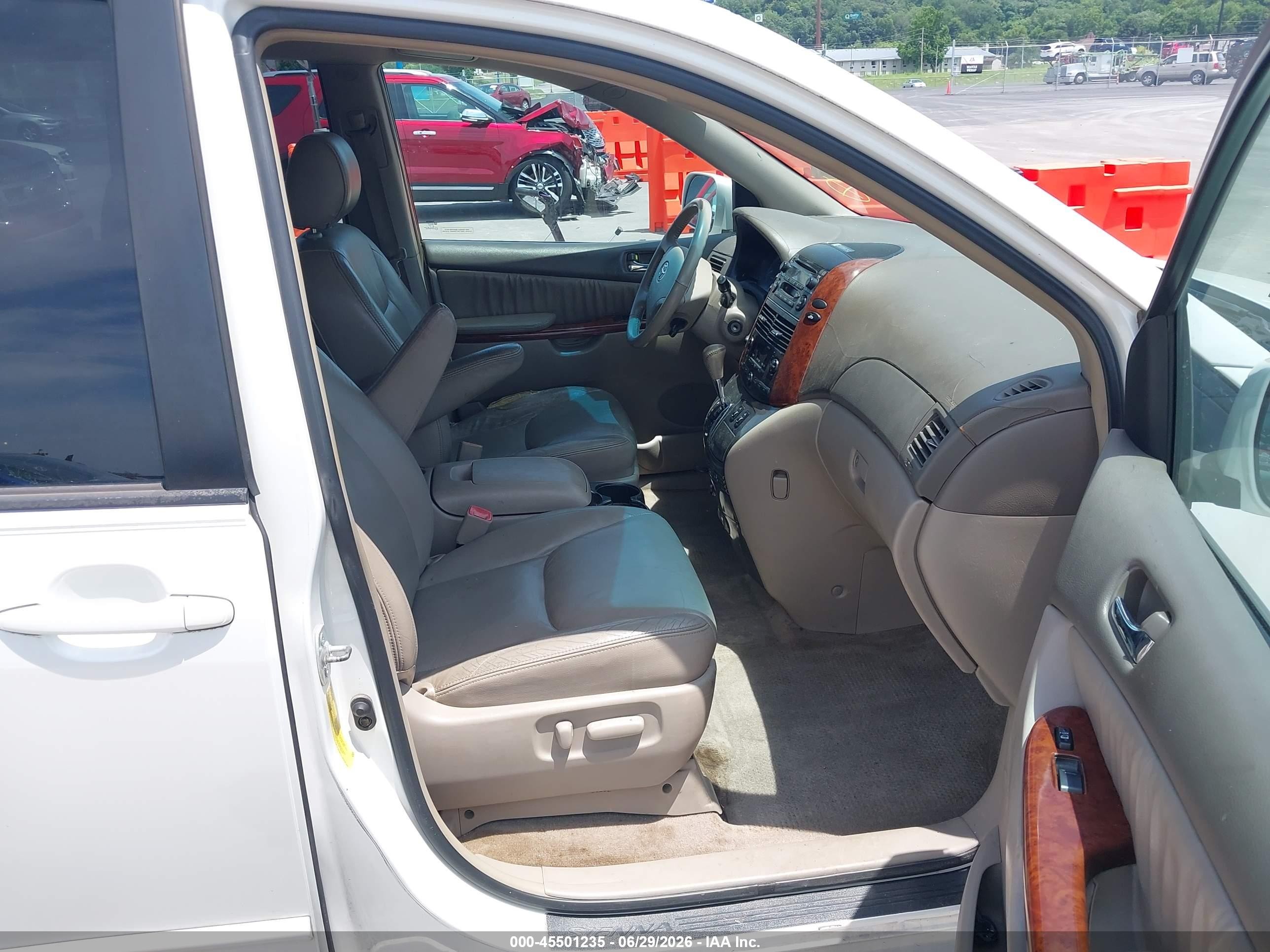 2005 Toyota Sienna Xle White vin: 5TDZA22C85S336409